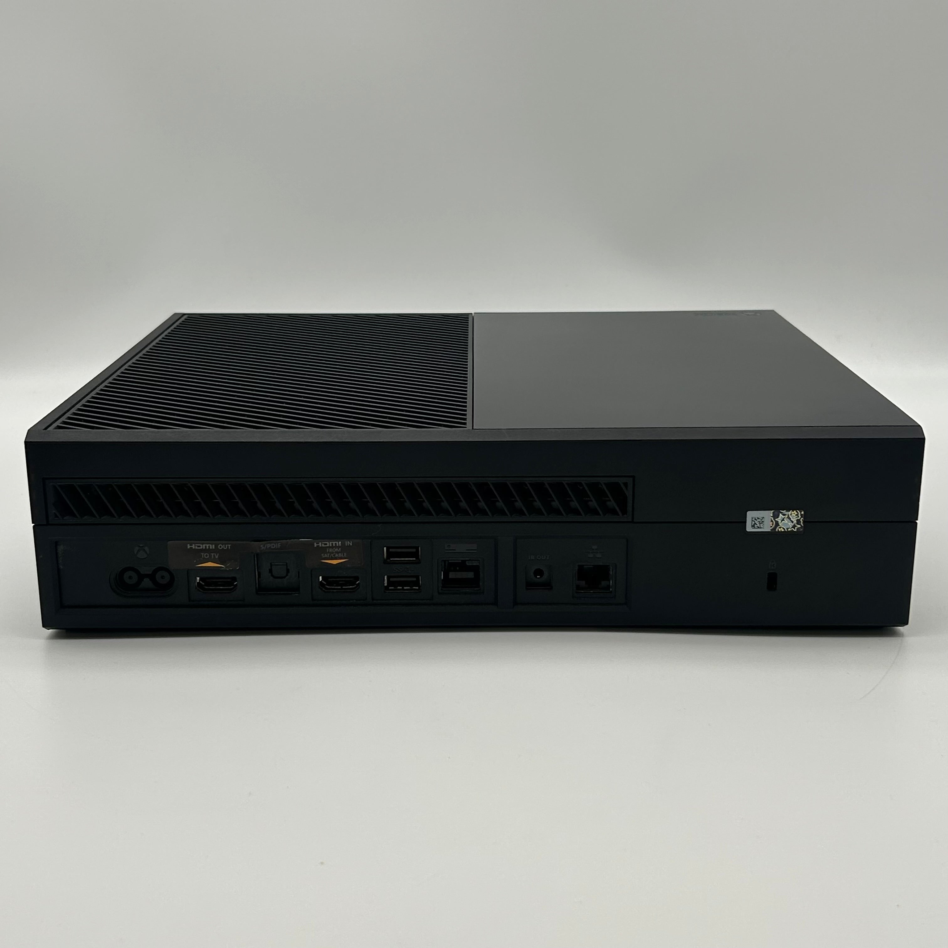 Microsoft Xbox One 500GB Home Console - Black (1540) - Video Game System - Used