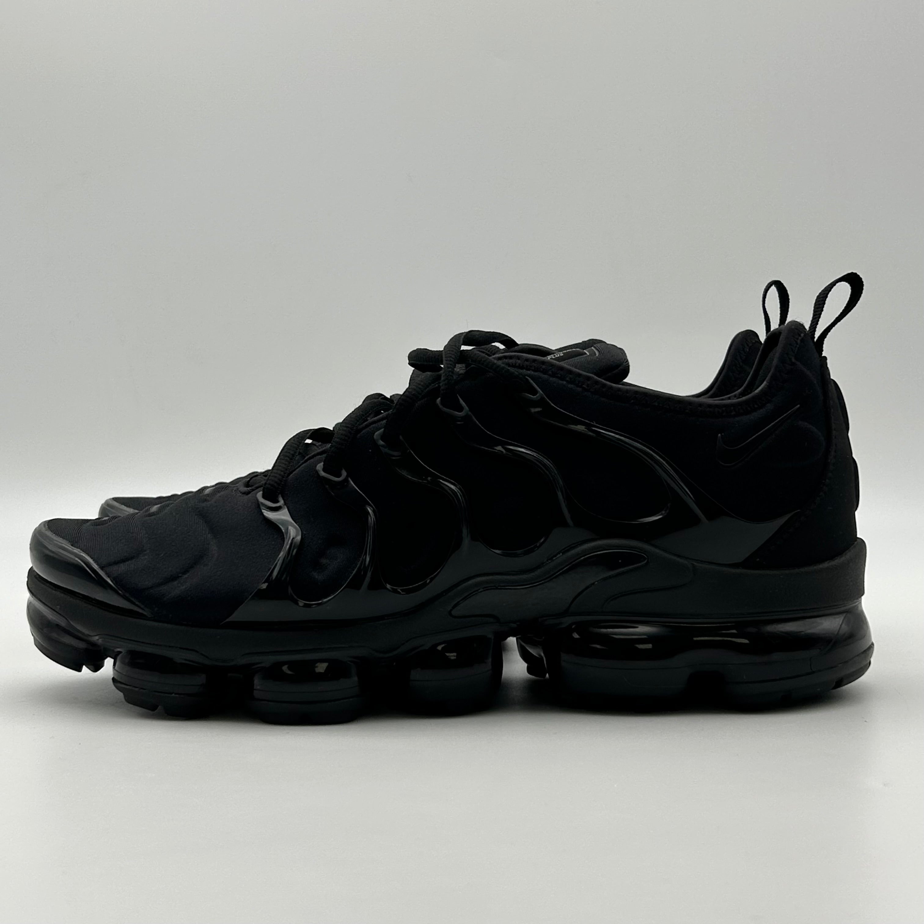 Size 11 - Nike Air VaporMax Plus Low Triple Black 924453-004