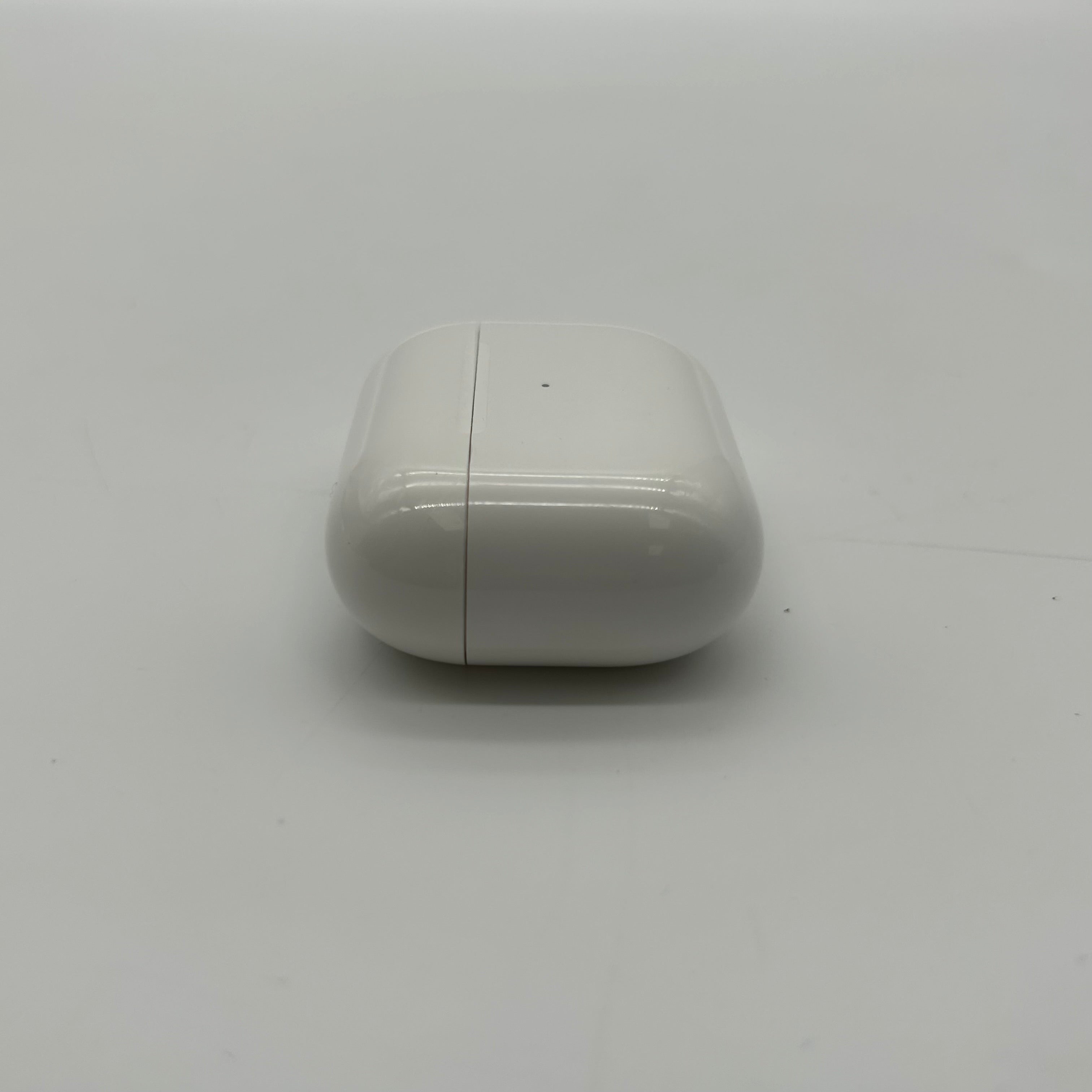 Apple AirPods Pro (2nd Gen USB-C) A2968 Charging Case Only