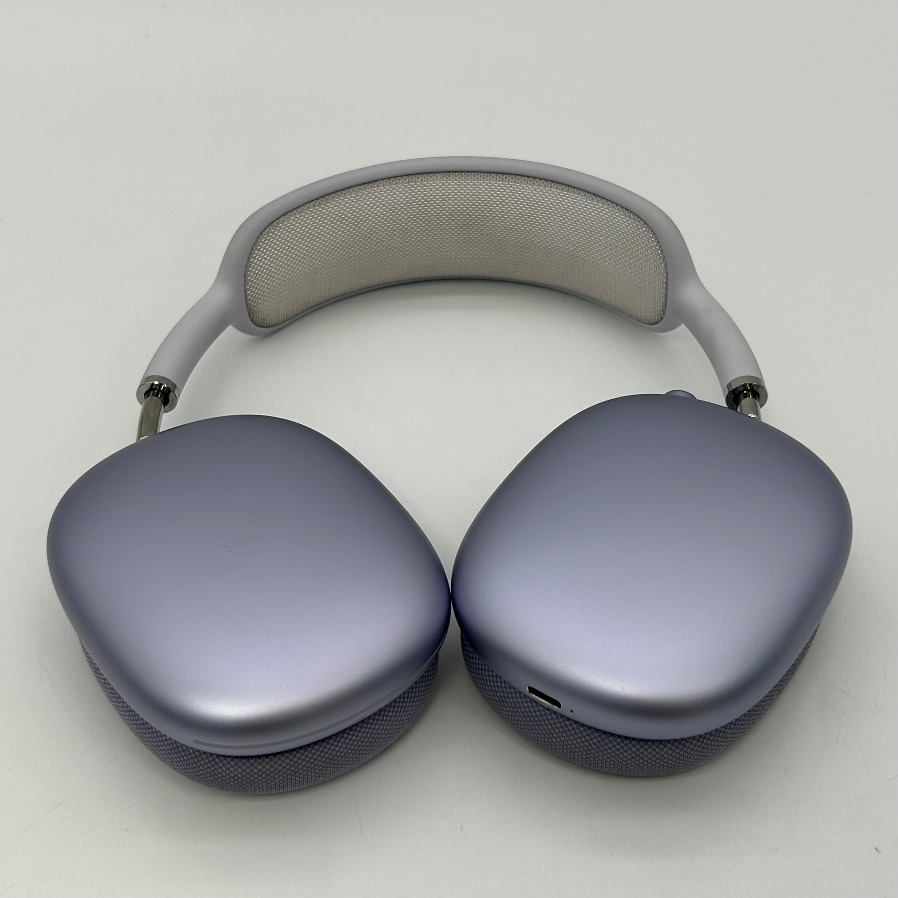 Apple AirPods A3184 Max Wireless Over-Ear Headphones (USB-C) Purple W/case