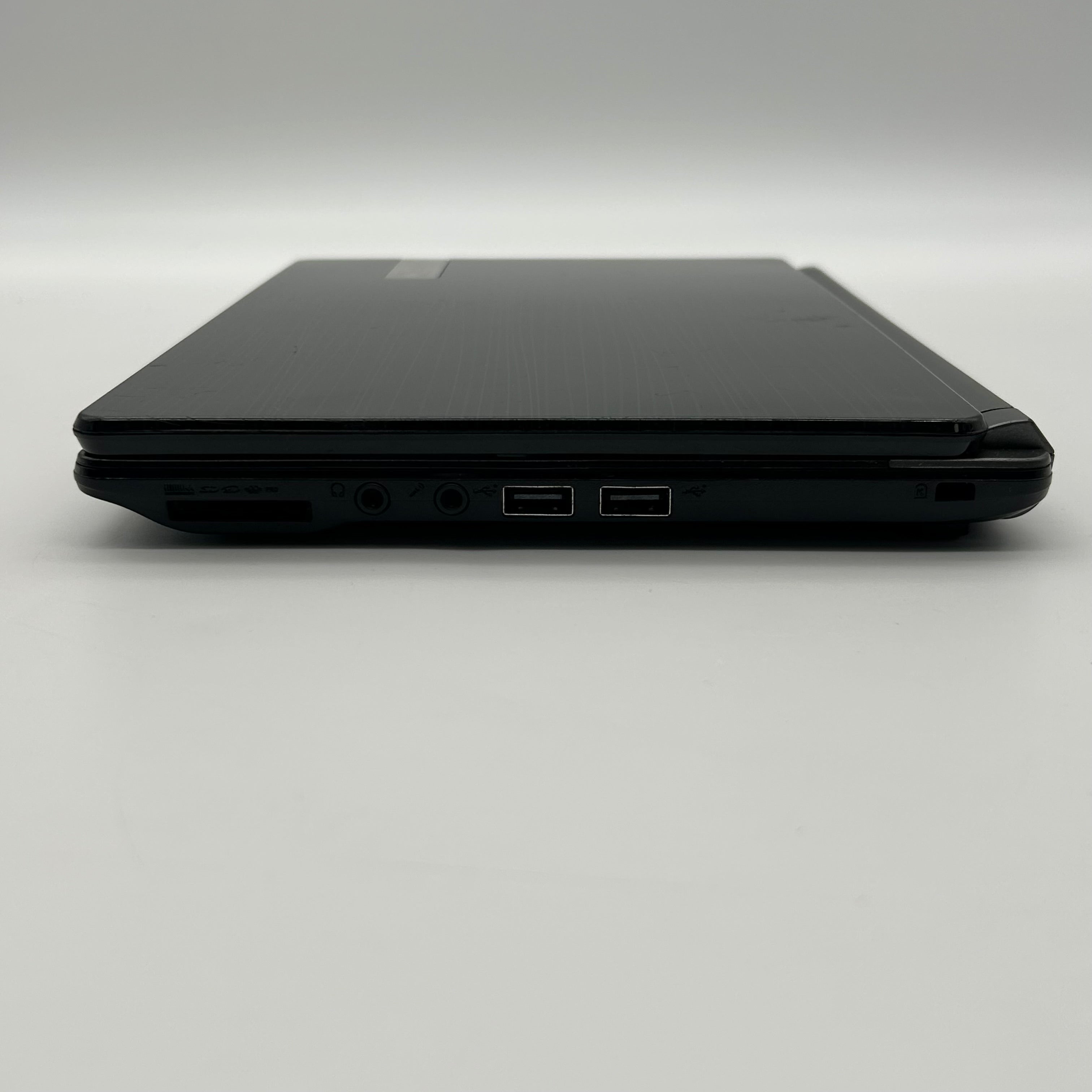 Gateway ZE7 Laptop Intel Atom 1GB RAM 320GB - *READ*