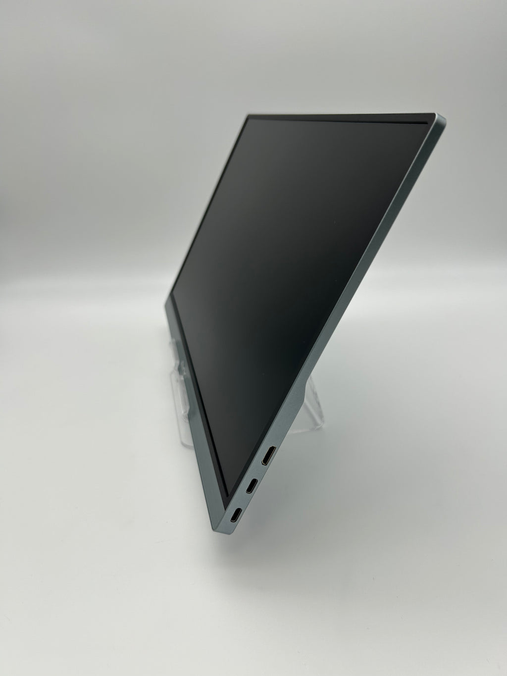 AYY 15.6" 158FCC FHD PORTABLE MONITOR ULTA THIN 1080P 60 HZ BLACK
