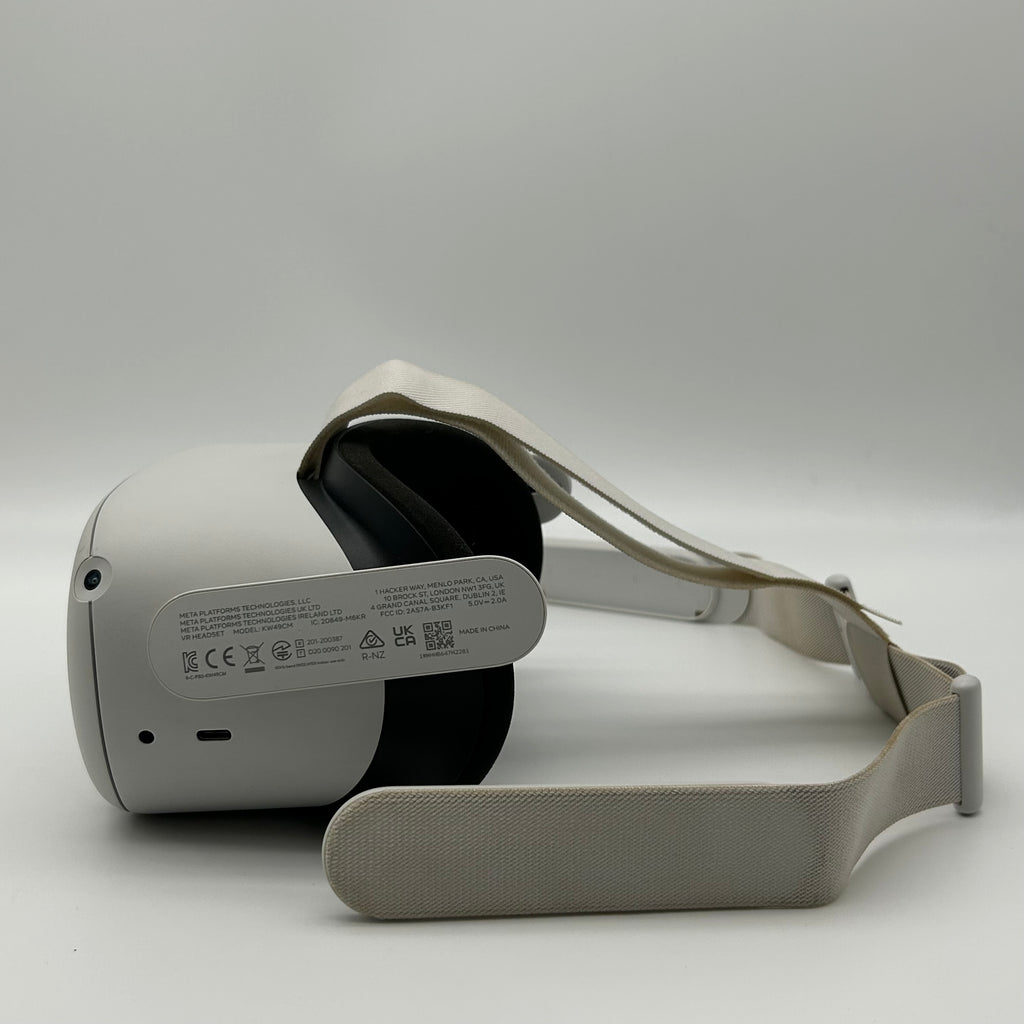 Meta Quest 2 128GB Standalone All-in-One VR Headset KW49CM - Used - White