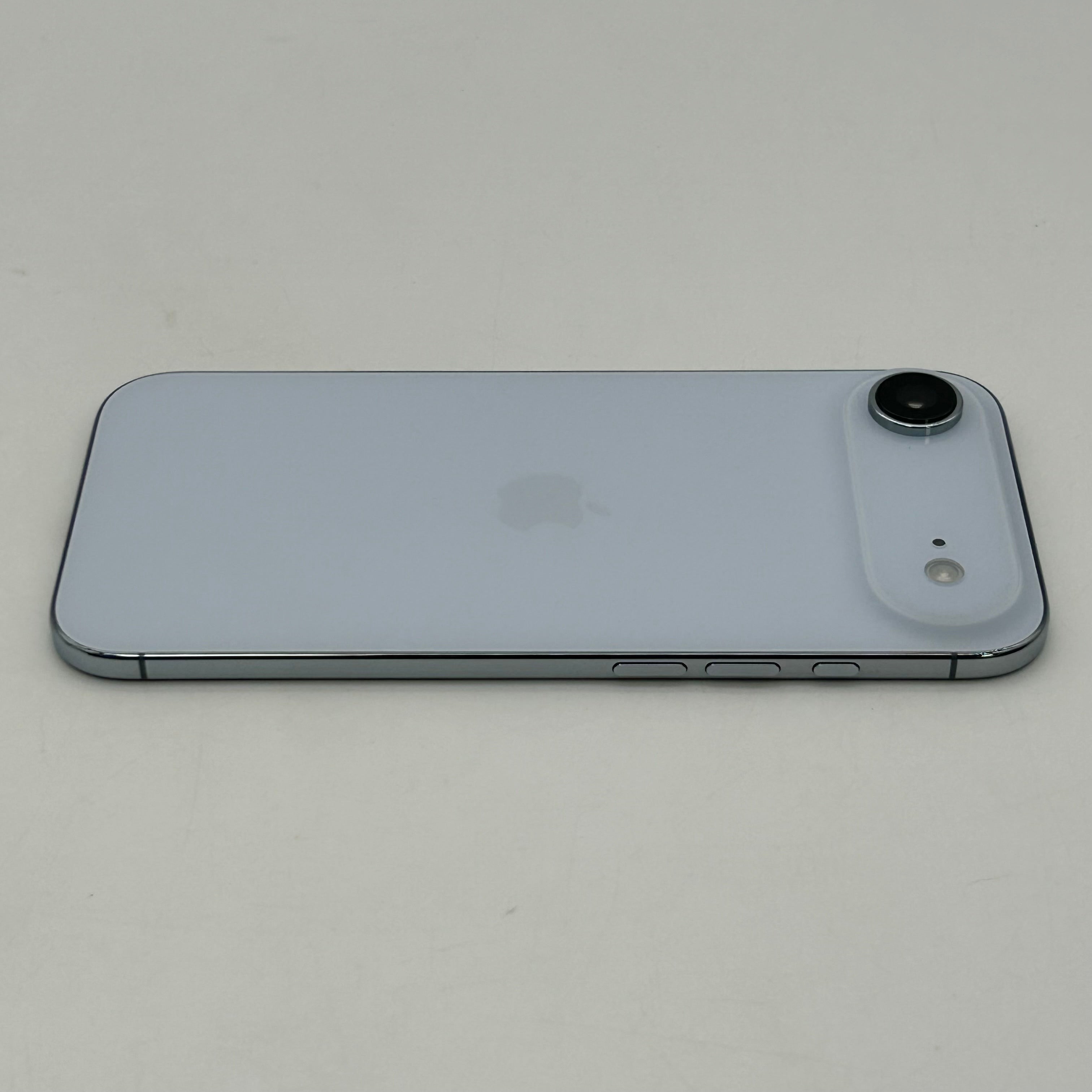 Apple iPhone 17 Air - 256GB - Sky Blue (Unlocked) A3260 Mint 100% BH 8 Cycle