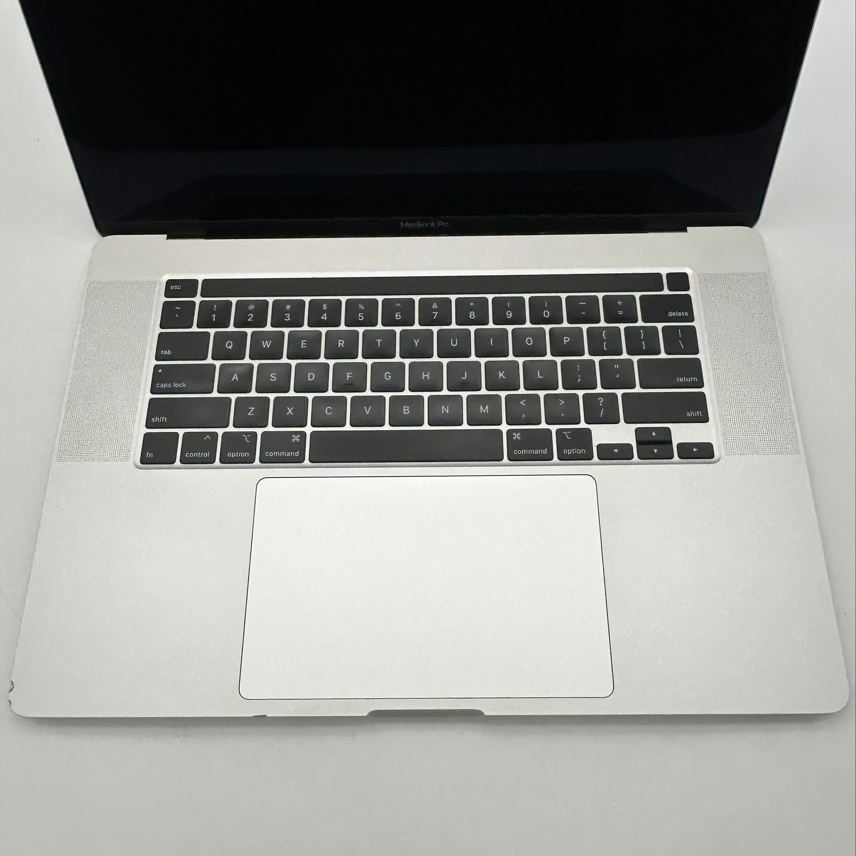 2020 Apple MacBook Pro 16" A2141 Core i7 16GB RAM 512GB SSD - *READ*