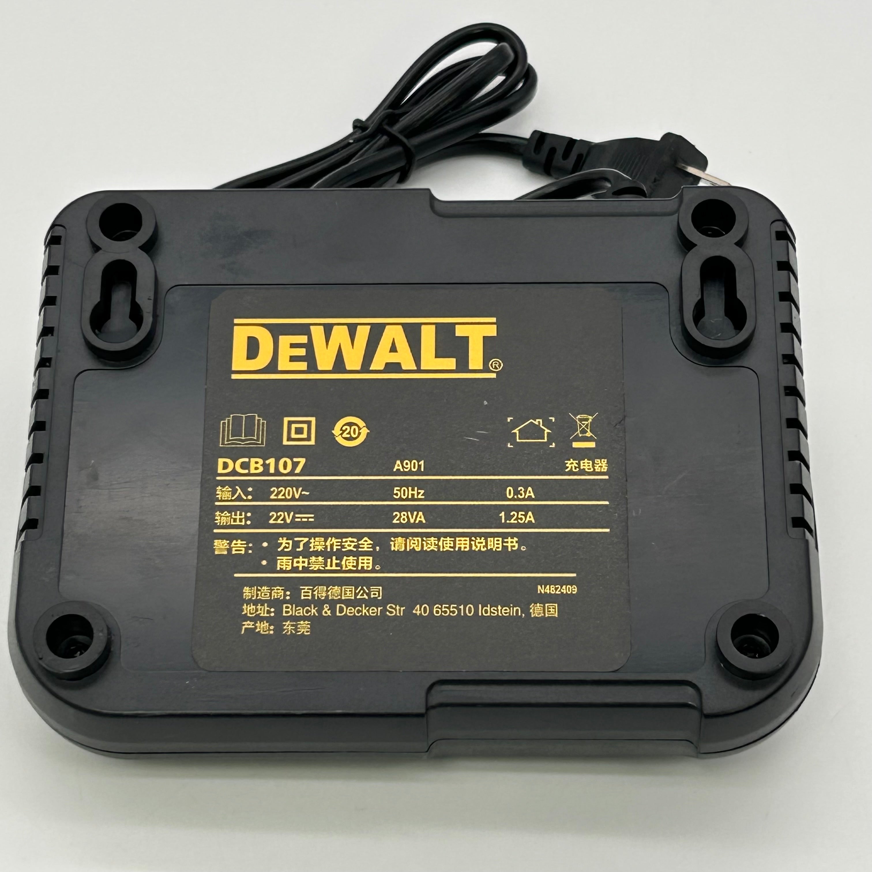 DeWALT DW089LG 12V 3x360 Green Line Laser Level Kit w/ Battery & Charger