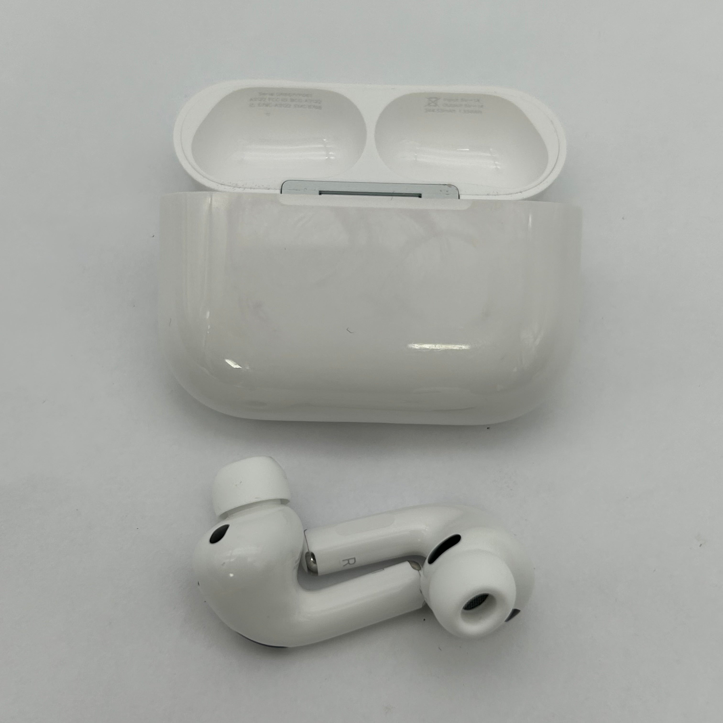 Apple AirPods Pro 3rd Gen with MagSafe Charging Case A3064 A3063 A3122 A3063