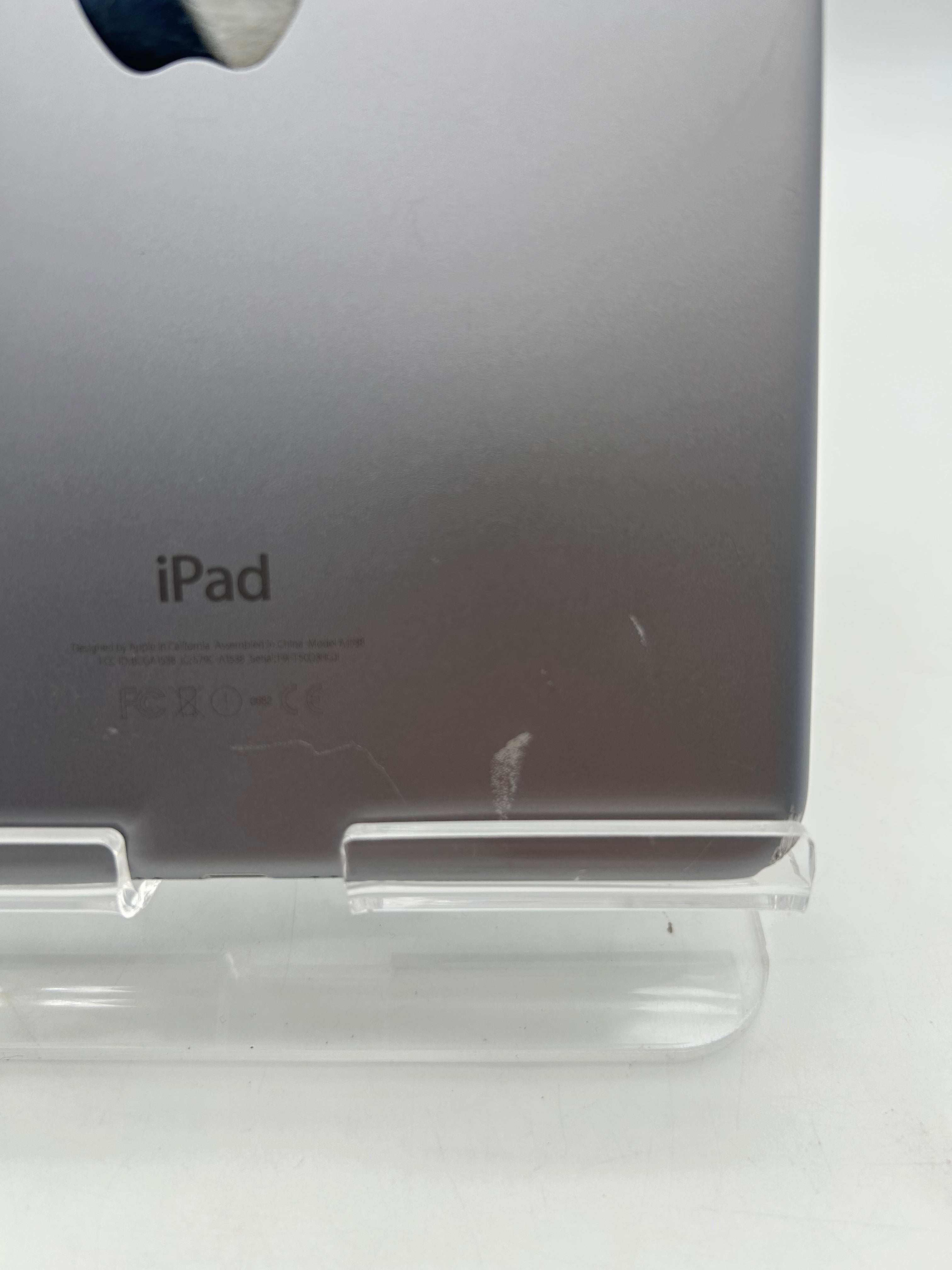Apple iPad Mini 4th Gen A1538 32GB WiFi Unlocked Silver Used C