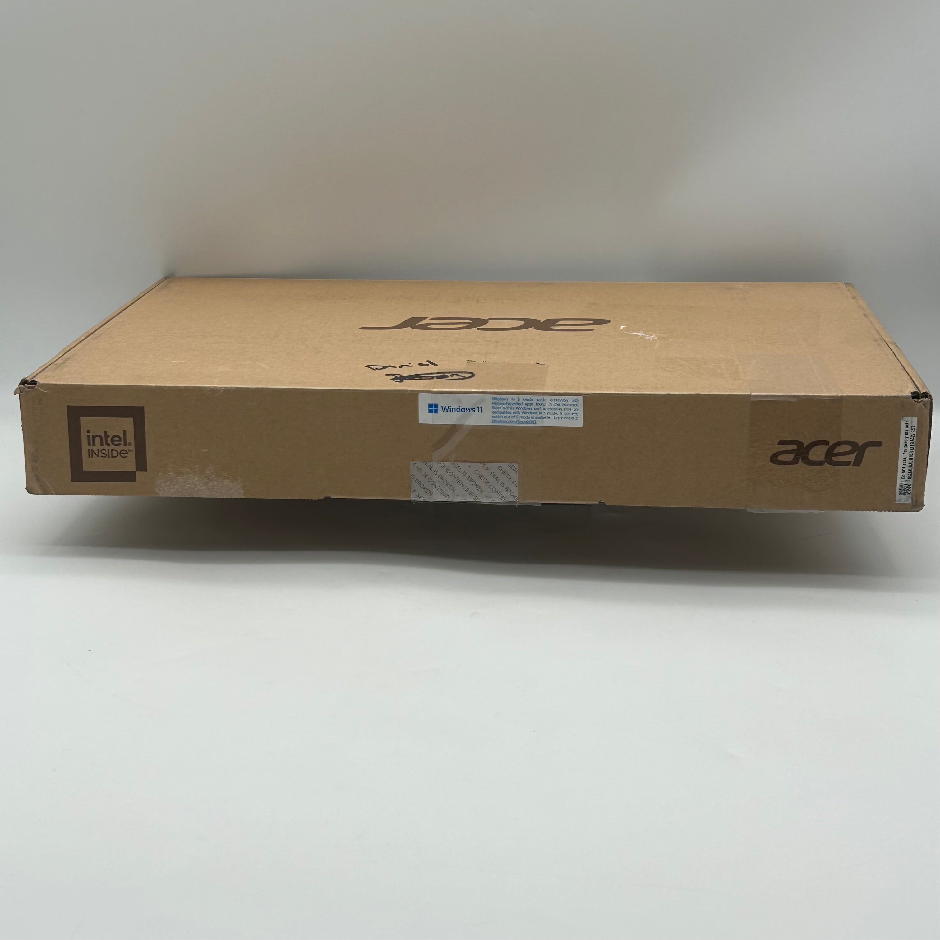 Dell Aspire Go 15 Laptop - Intel Core TM 3 N355, 8GB RAM, 128GB SSD, w/ Charger
