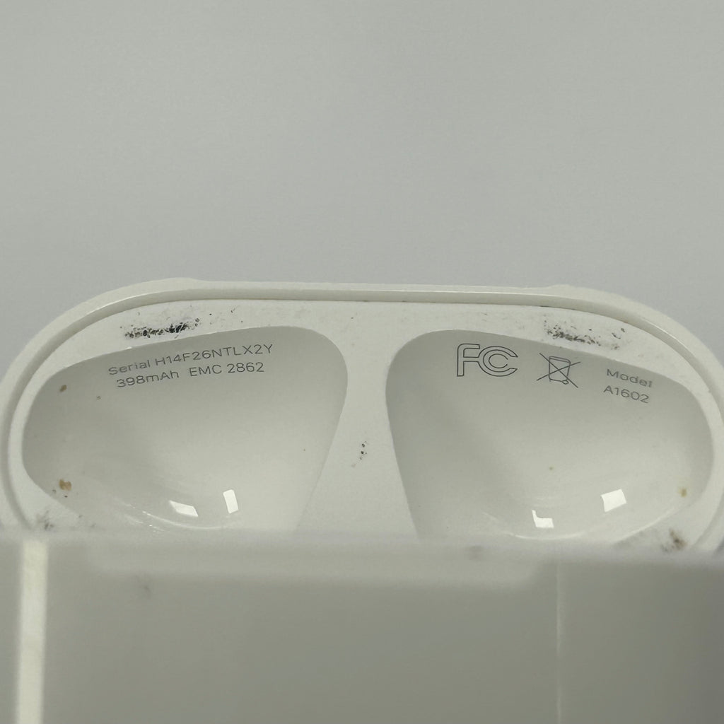 Apple AirPods (1st Gen) Complete Set A1523 A1524 A1602 (2016)