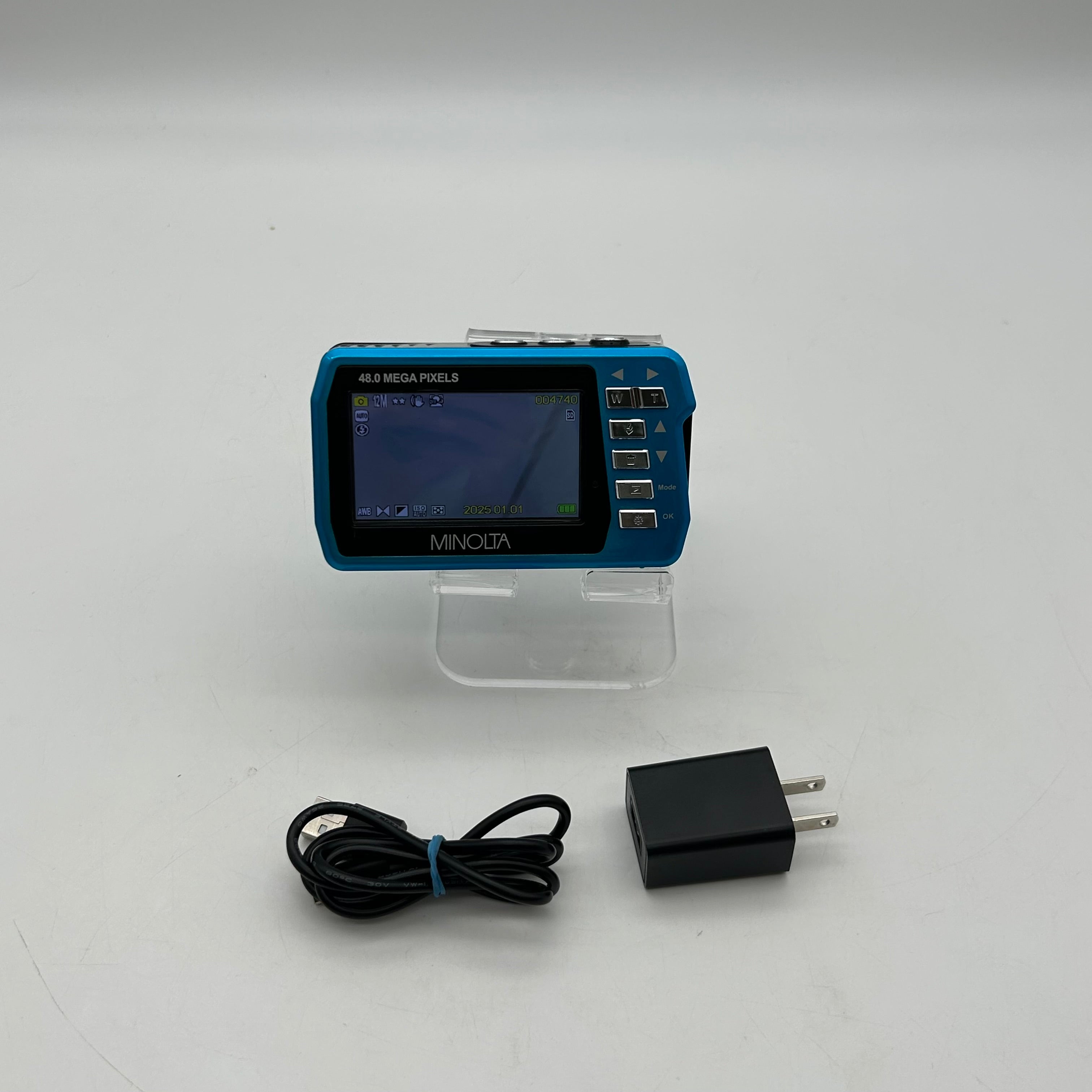 Minolta MN40WP 48.0MP Waterproof Dual Screen Digital Camera w/16 GB SD | TESTED