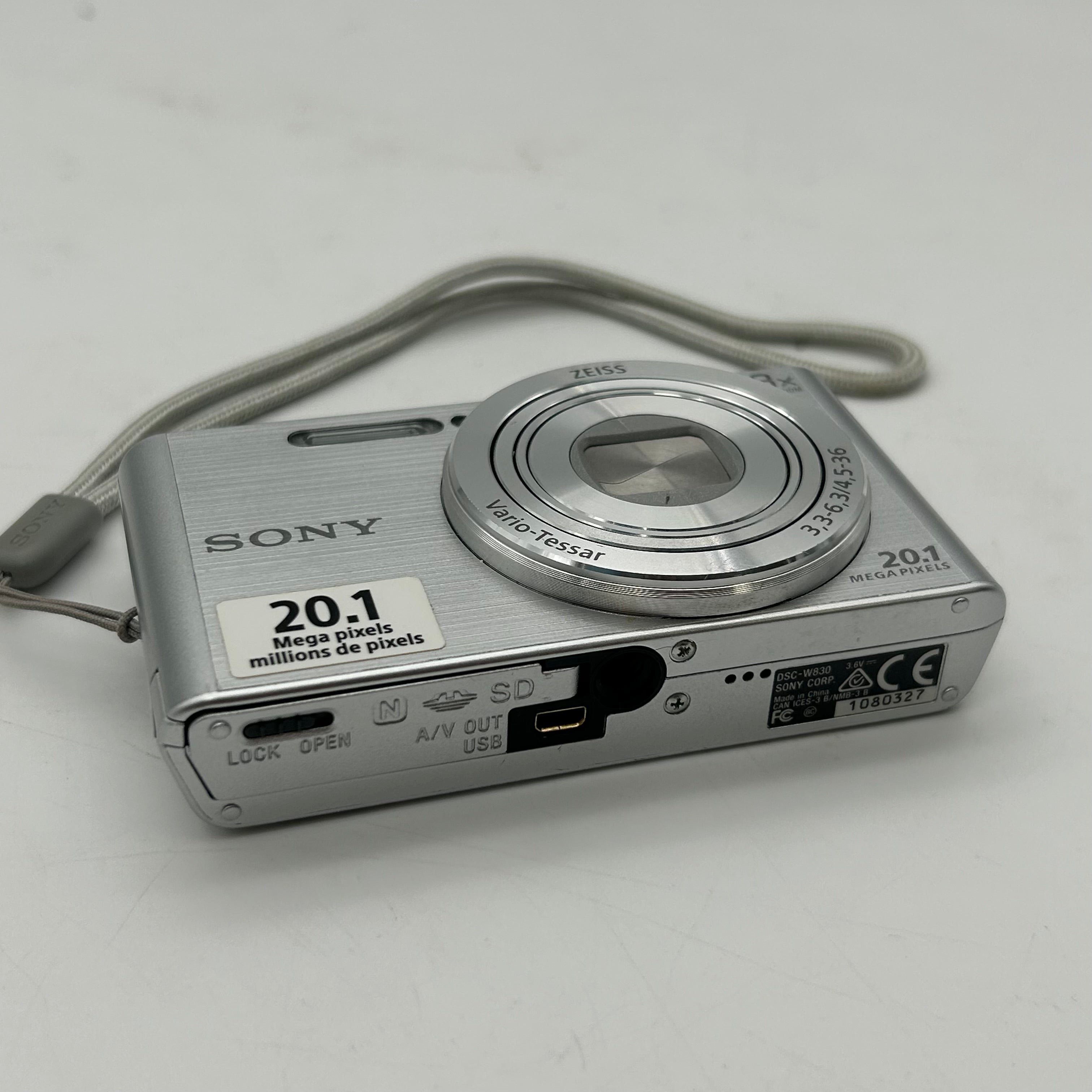 Silver Sony Cyber-Shot DSC-W830 20.1MP 8x Optical Zoom Digital Camera