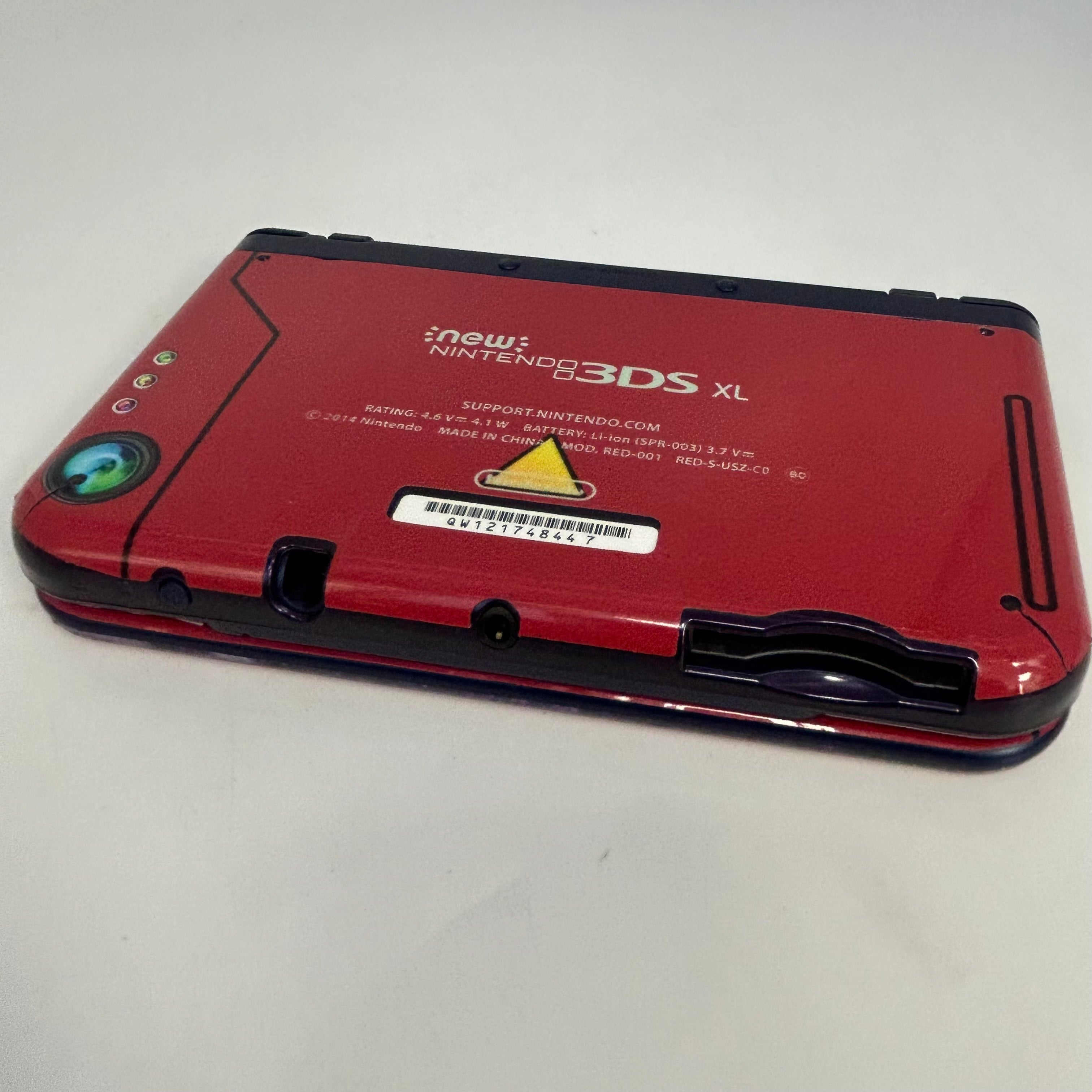 Nintendo New 3DS XL 120GB RED-001 Red (Wi-Fi)