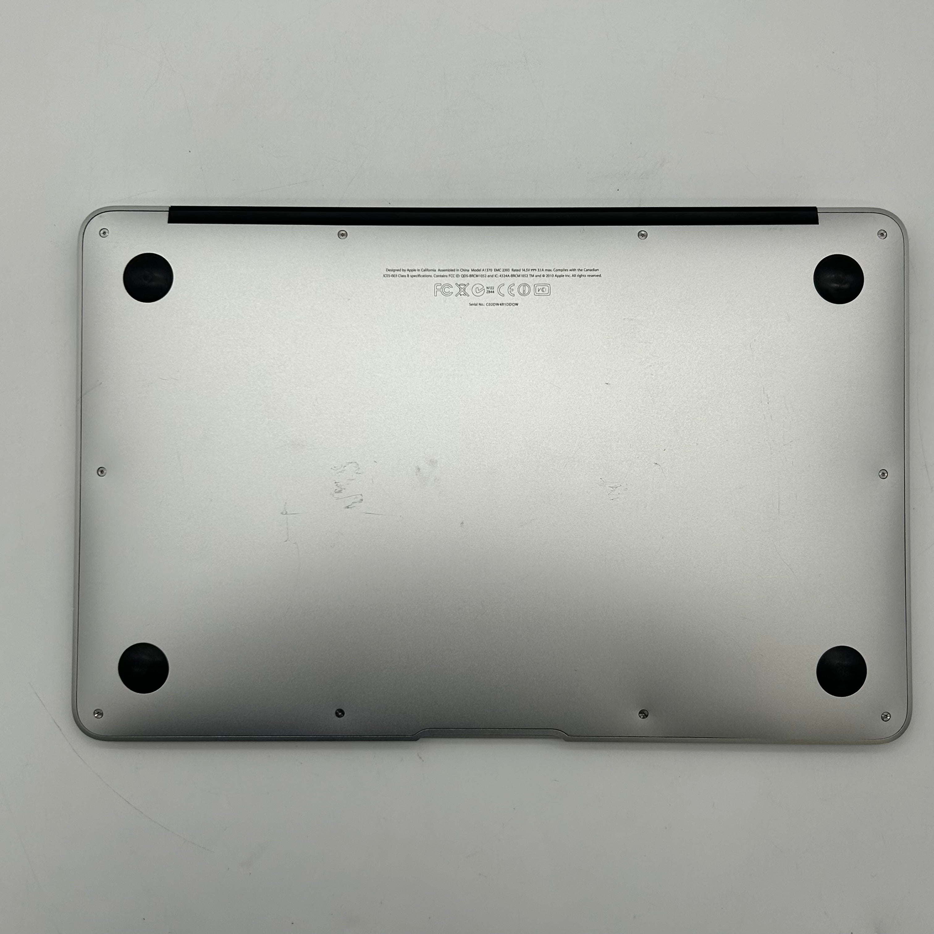Apple MacBook Air 11" A1370 Intel Core 2 Duo 2GB RAM 128GB - *READ*