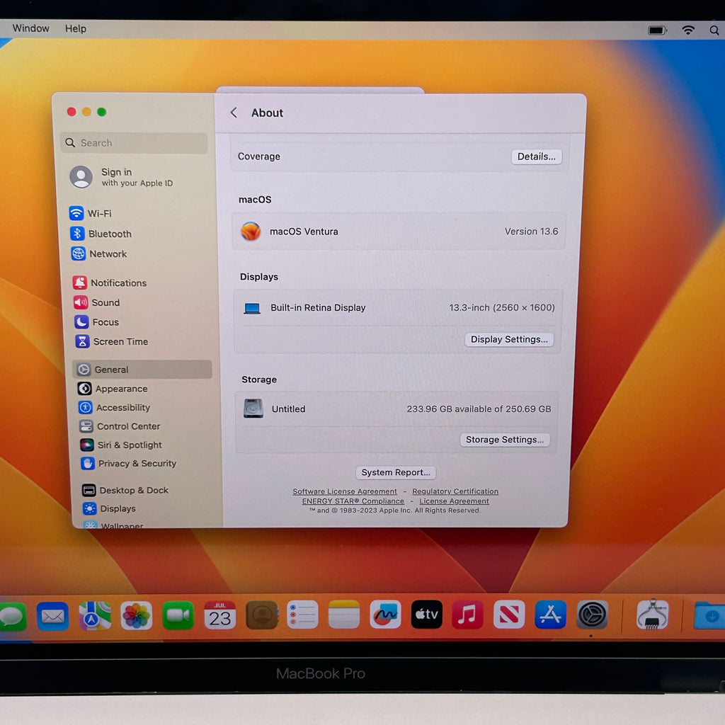2017 Apple MacBook Pro 13.3" i5 2.3GHz 8GB RAM 256GB SSD Silver A1708