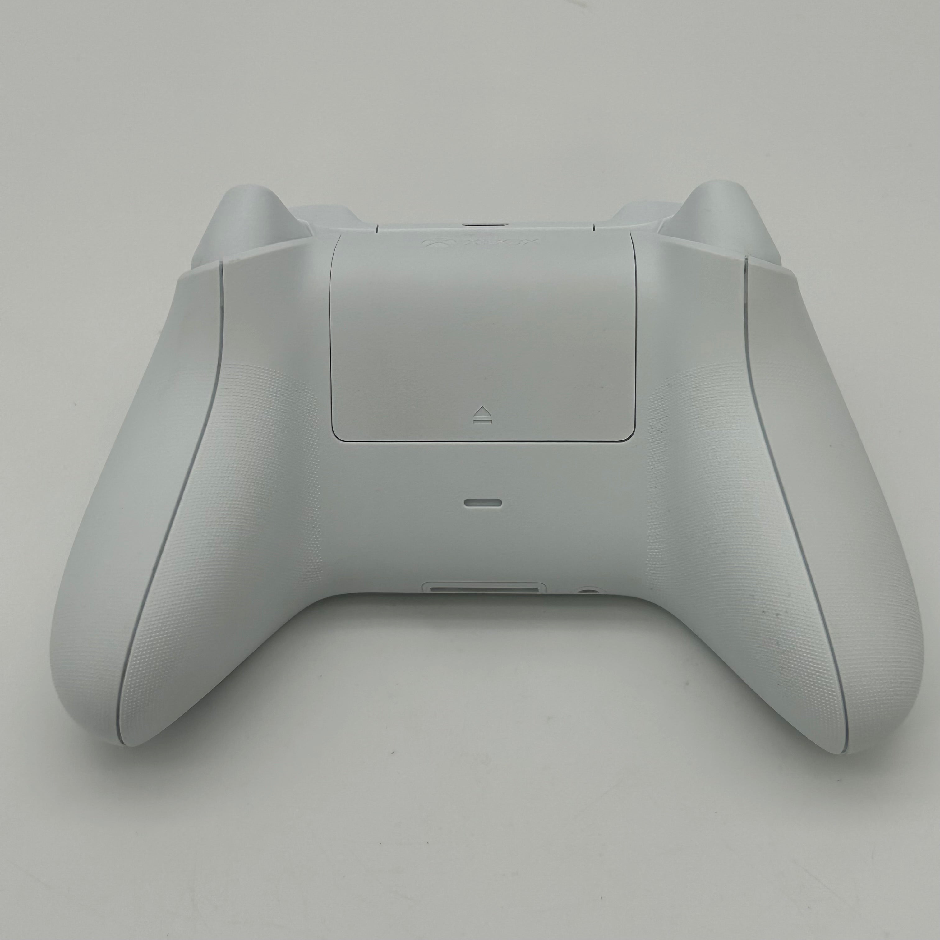 Microsoft Xbox Series X All-Digital 1TB Console Gaming System Robot White 1882 - Used