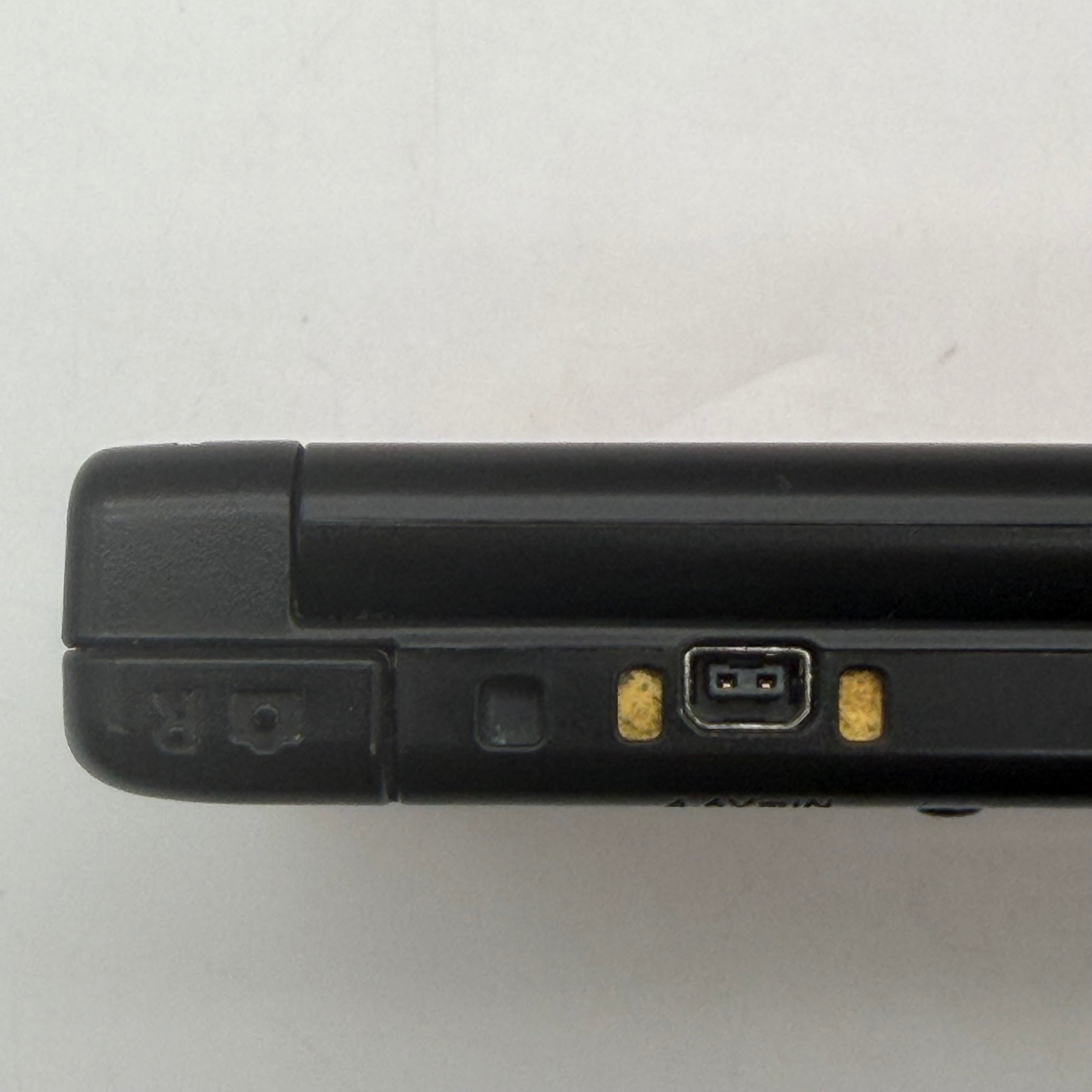 Nintendo 3DS XL SPR-001 Red/Black System w/ Charger & Stylus