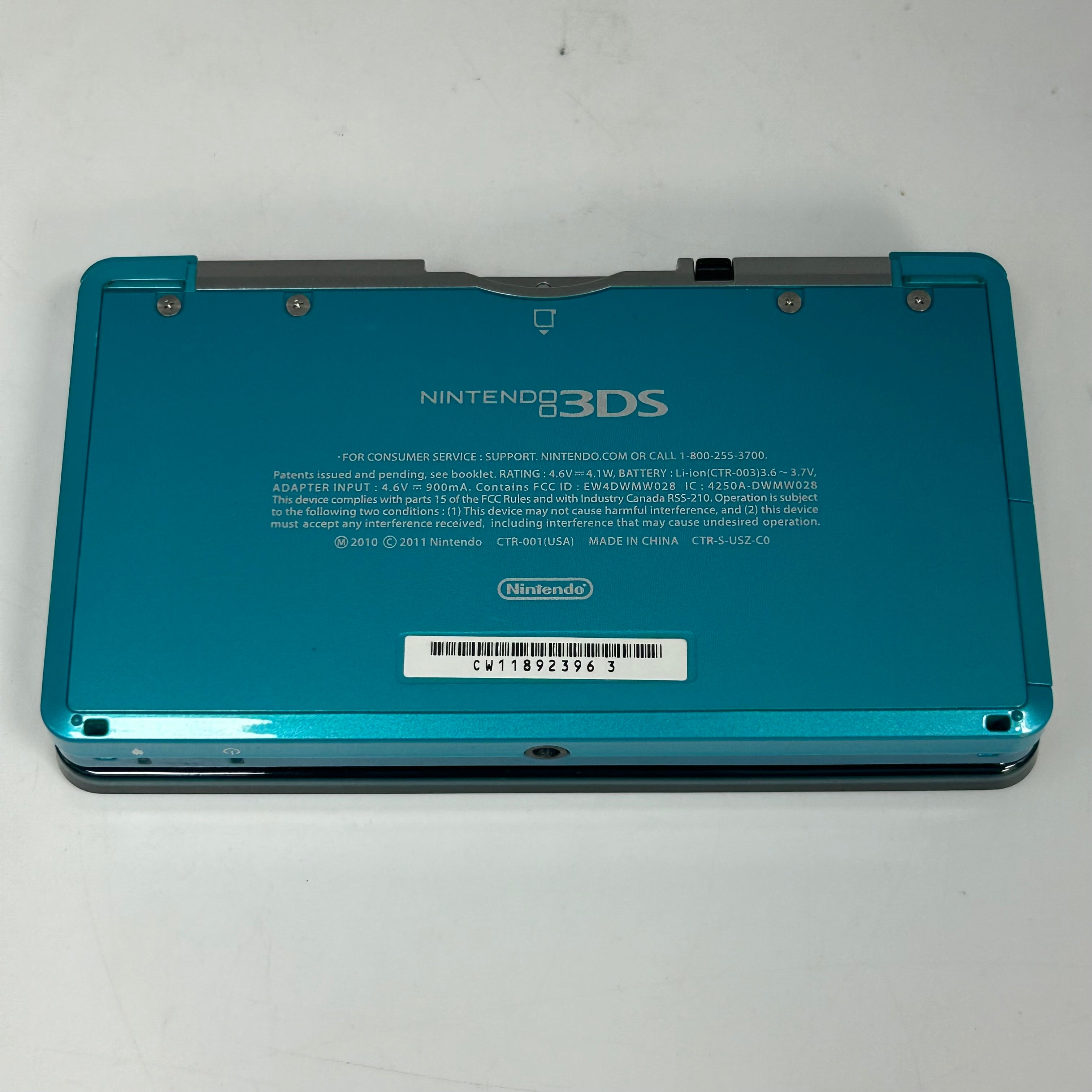 Nintendo 3DS (CTR-001) 2011 Aqua Blue w/ 2GB SD Card, Stylus, Cable, and a Game