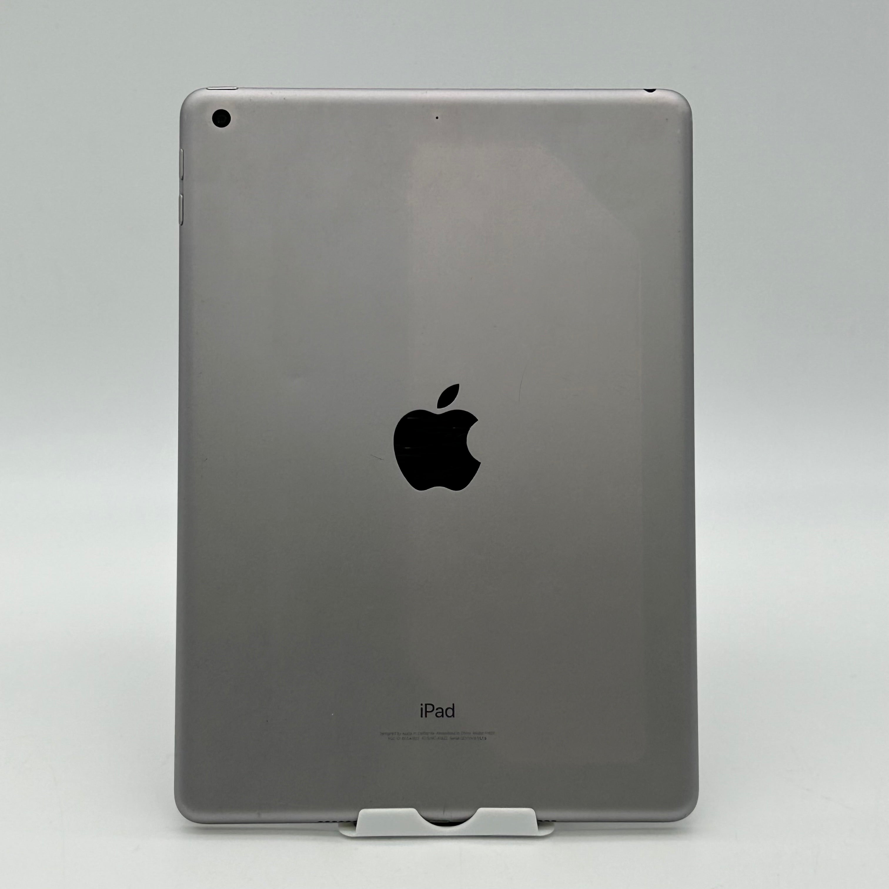Apple iPad (5th Gen) A1822 32 GB, Wi-Fi, 9.7 in - Space Gray Glass Cracked
