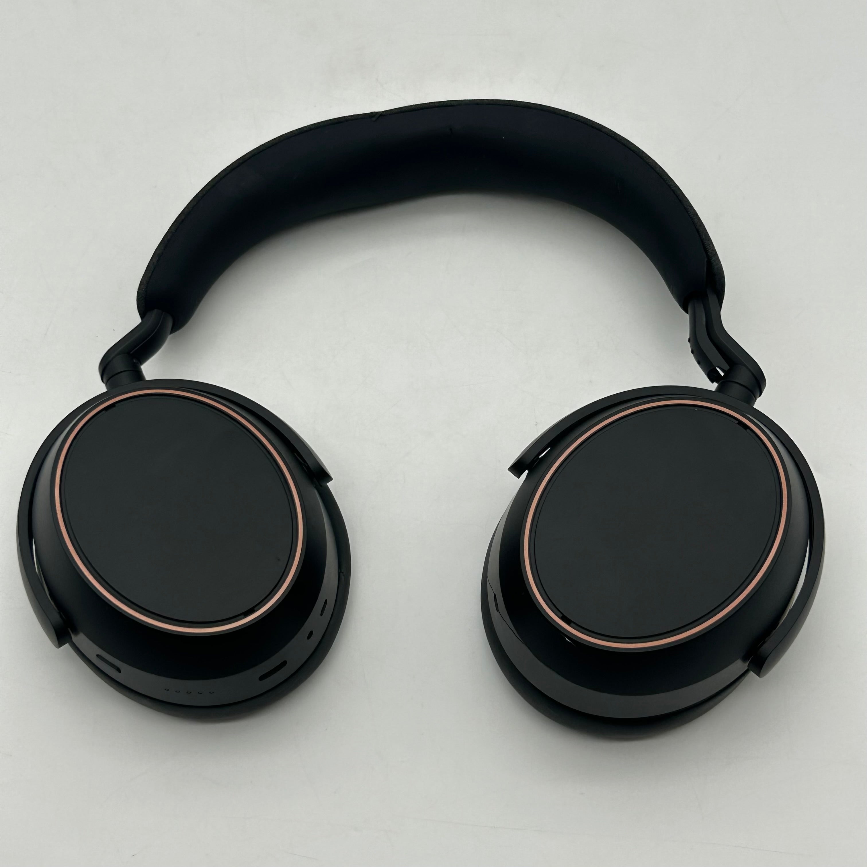 Sennheiser MOMENTUM 4 Wireless Headphones ANC - Black