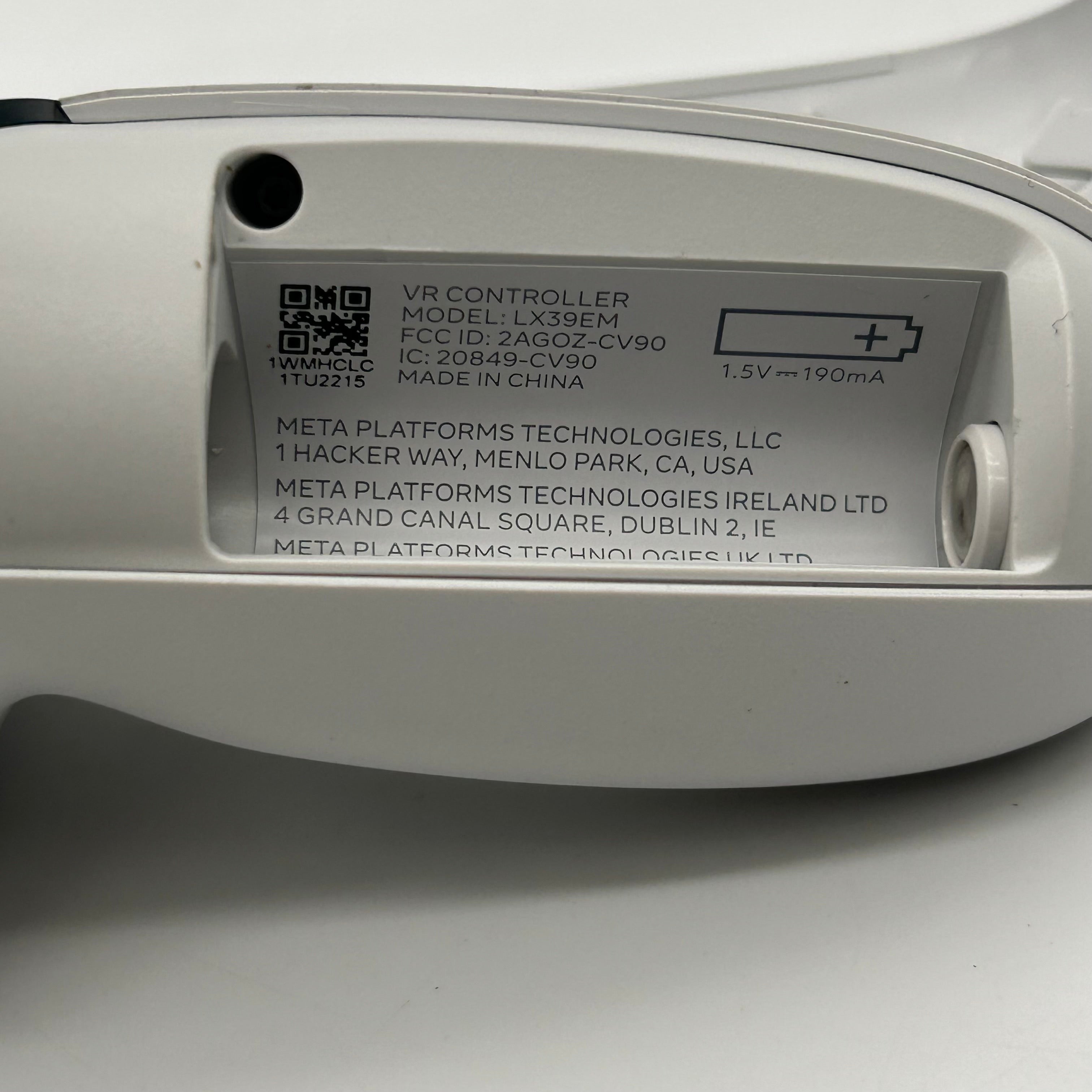 Oculus Quest 2 Virtual Reality Headset 128GB White w/ Both Controllers - TESTED