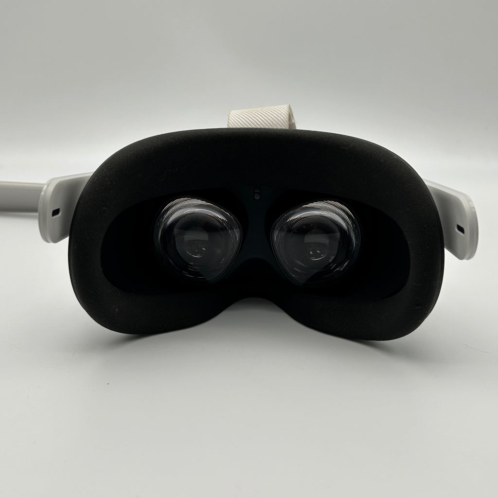 Meta Quest 2 128GB Standalone All-in-One VR Headset KW49CM - Used - White