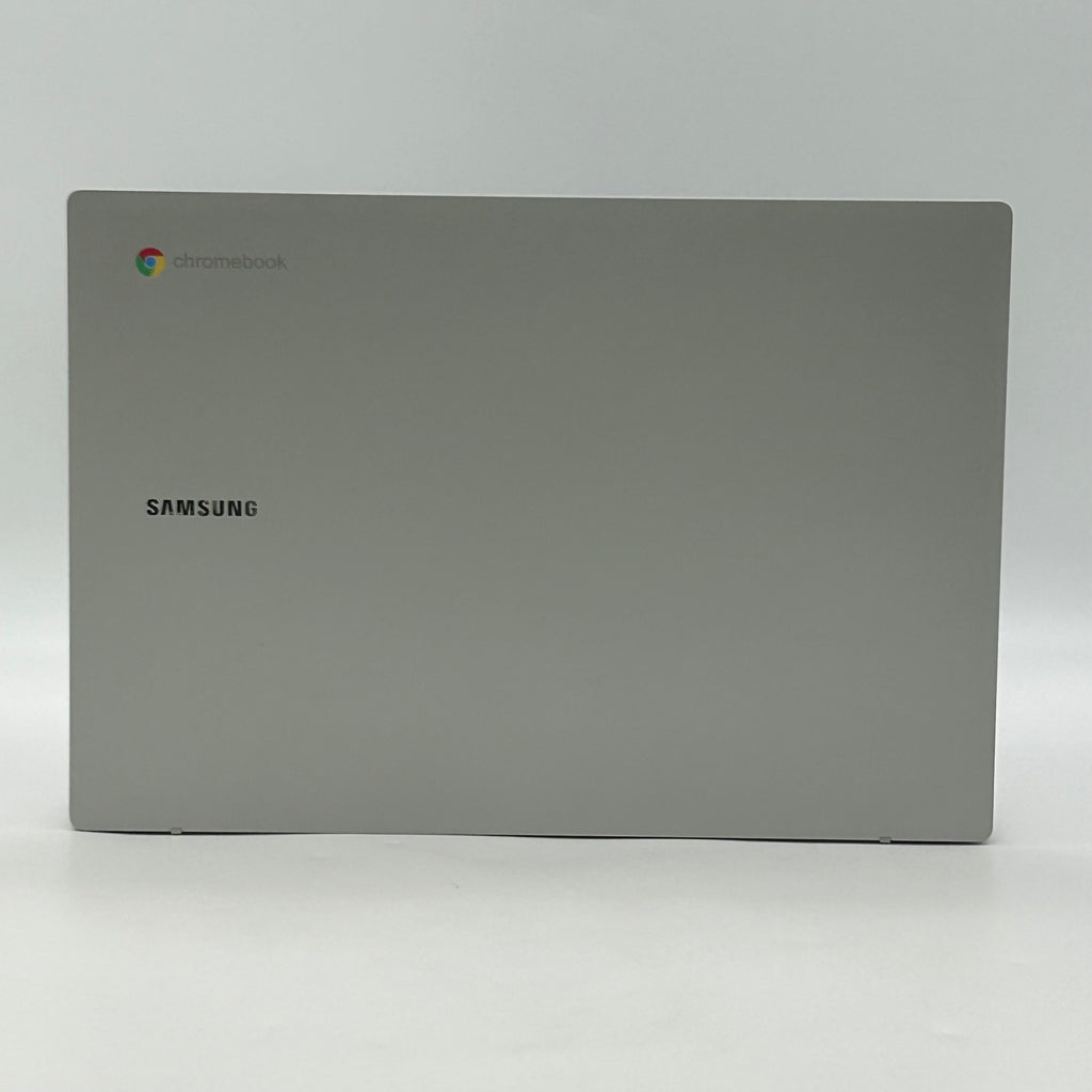 Samsung Galaxy Chromebook Go 14" 32GB 4GB | 100% Battery Health | W/ Charger