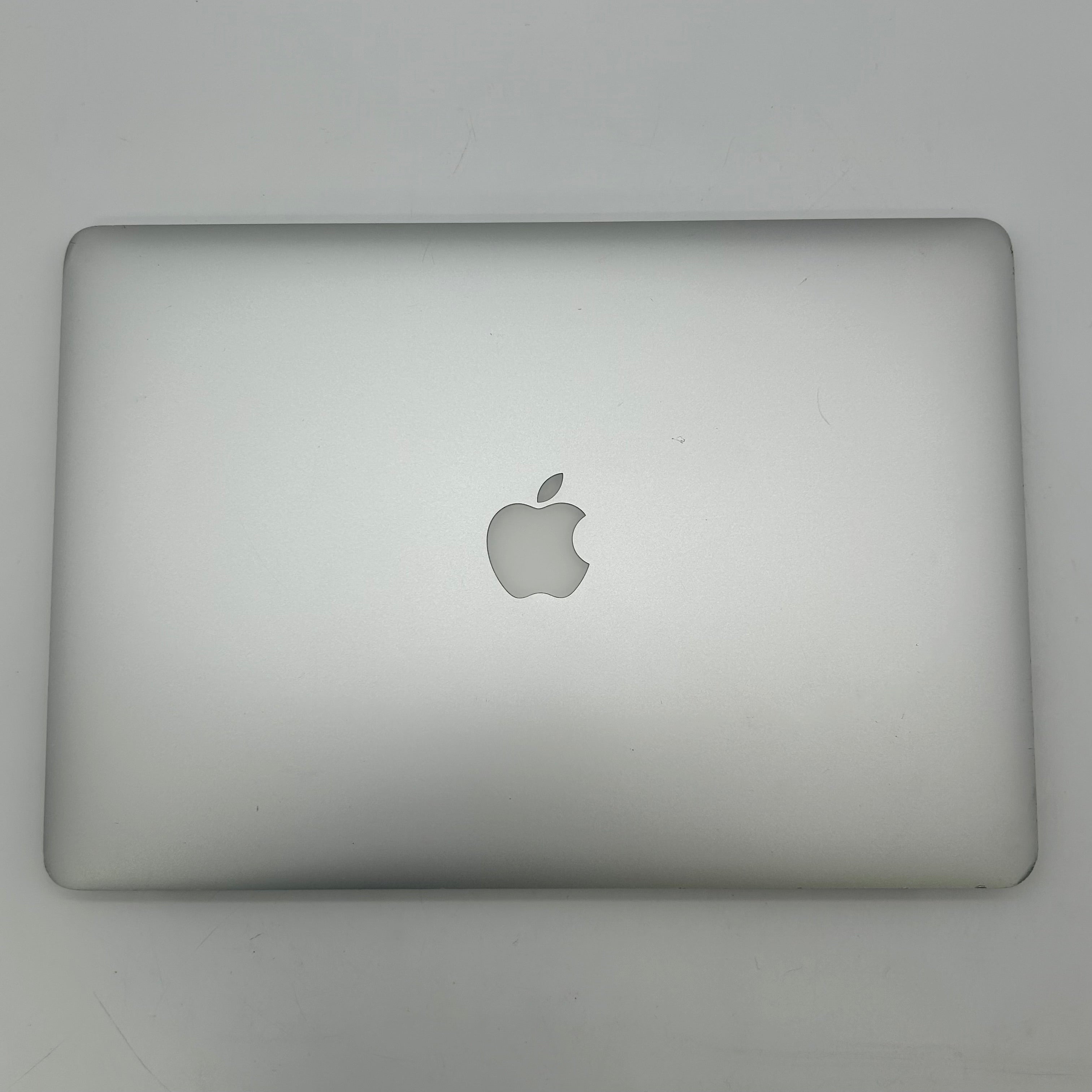 Apple MacBook Pro 15.4” Retina, A1398, 2.4 GHz Quad-Core i7, 16GB RAM, 512GB SSD