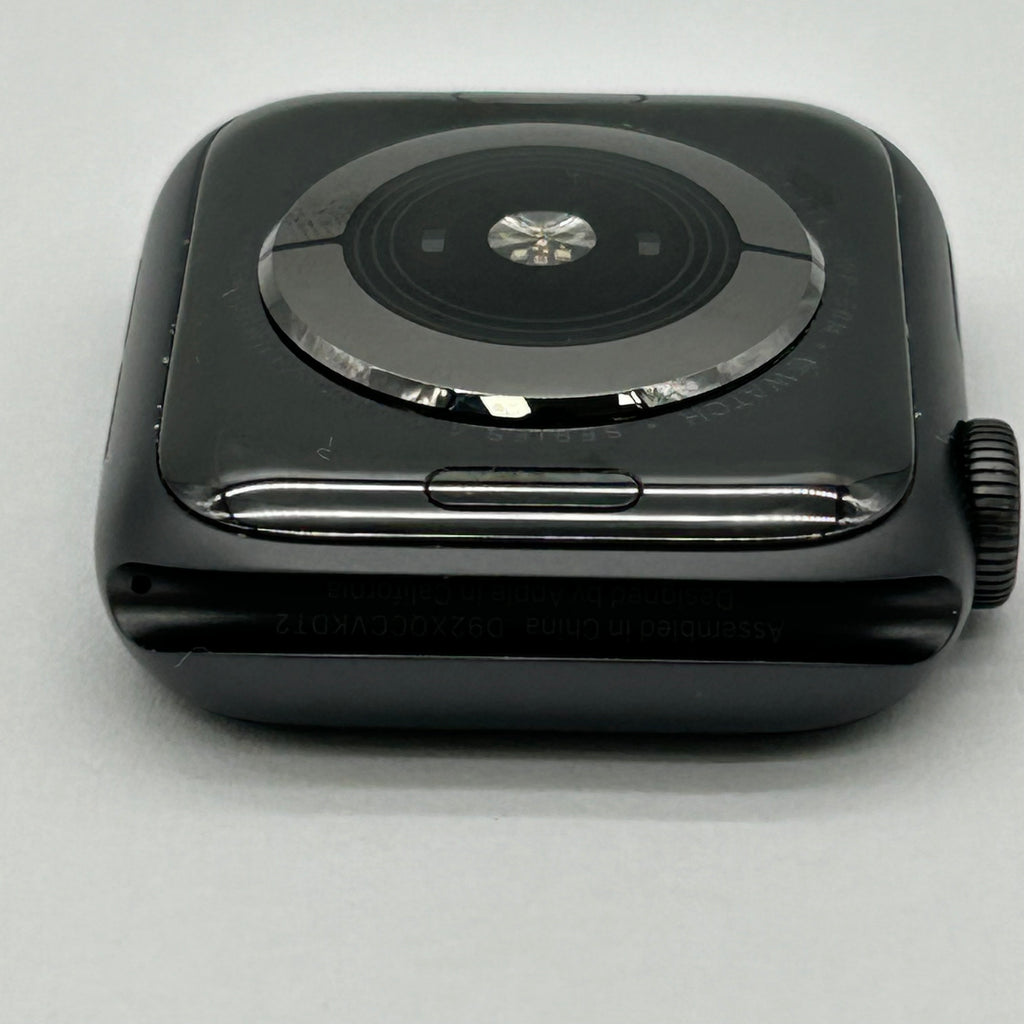 Apple Watch Series 4 A1975 GPS + Cellular 40mm Space Gray 96%BH