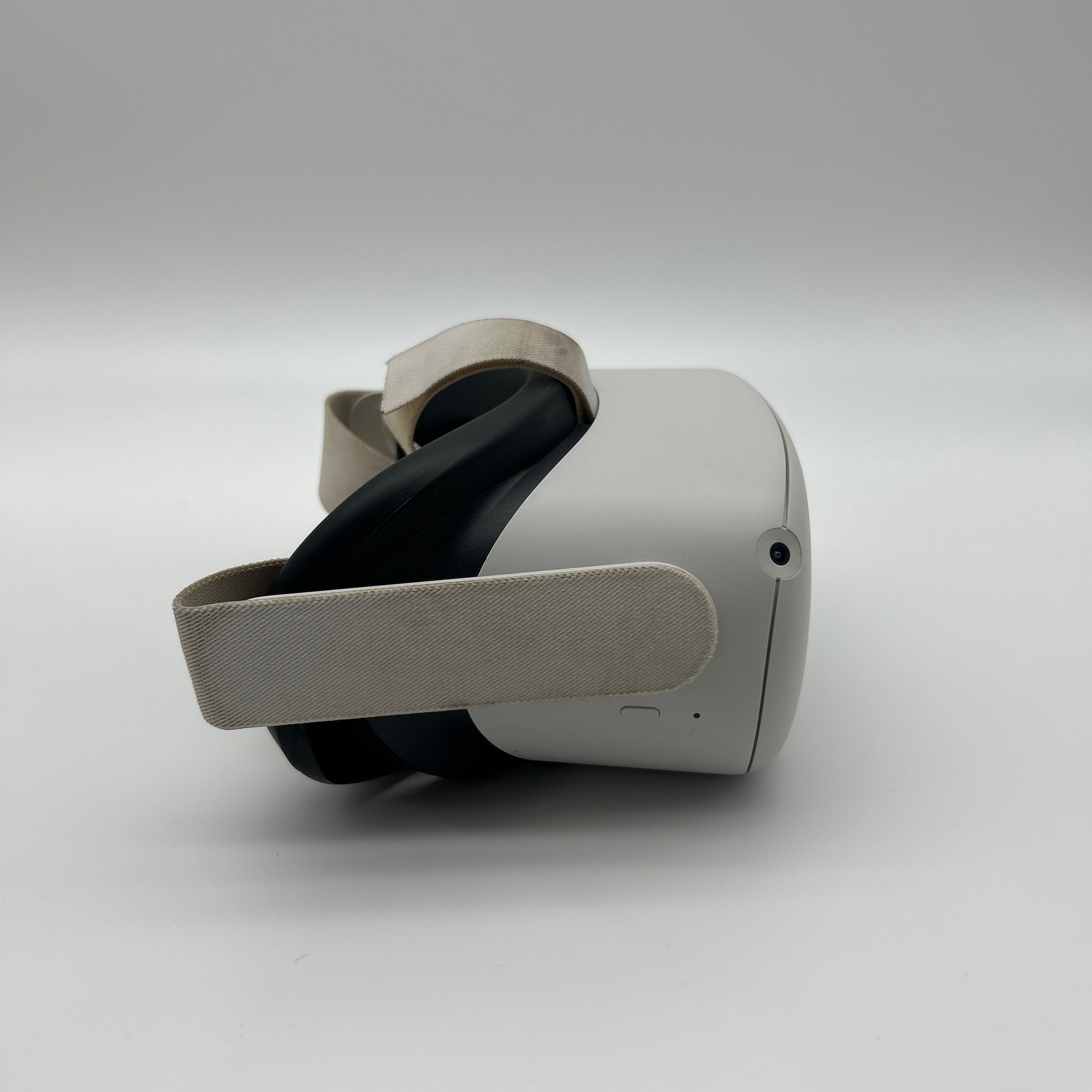Meta Oculus Quest 2 128GB Advanced All-In-One VR White Headset - Used