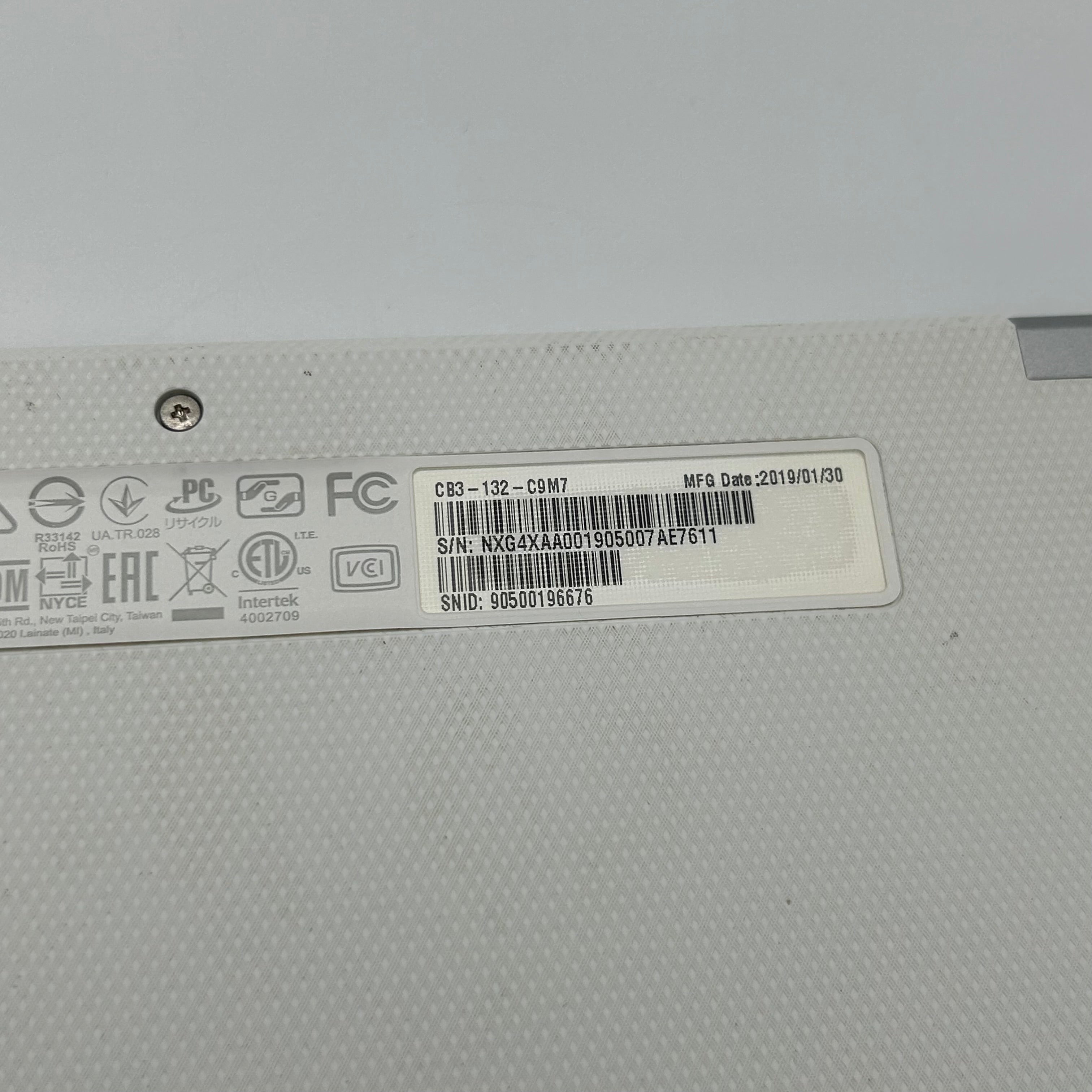 Acer Chromebook 11 CB3-132-C9M7 11.6-inch Intel Celeron N3060 2GB RAM 16GB eMMC White