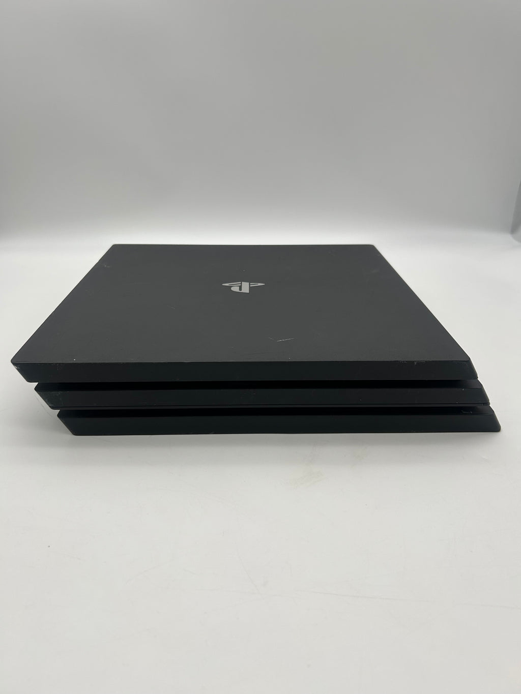 Sony PlayStation 4 Pro CUH-7015B Console - Broken Parts Only
