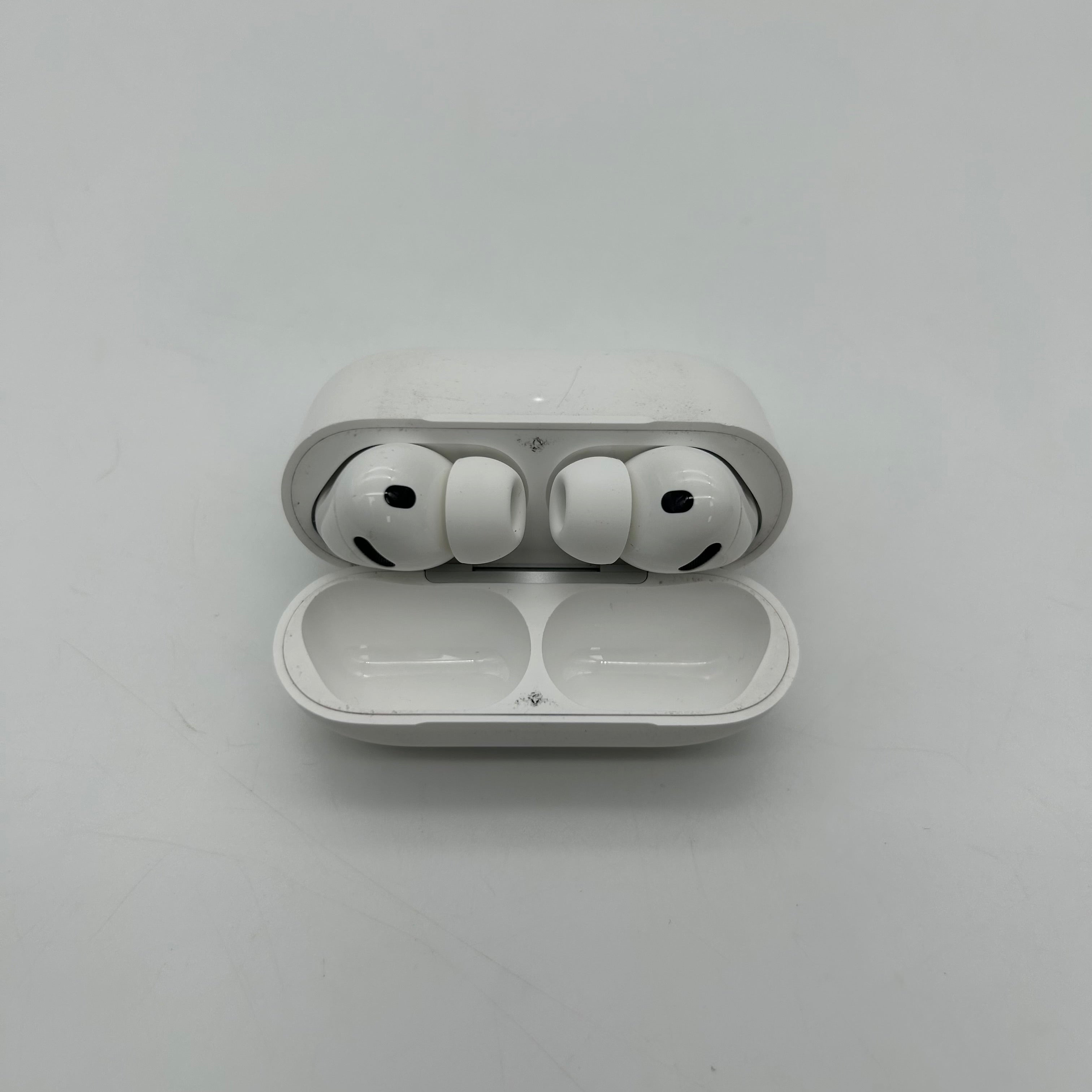 Apple AirPods Pro 3rd Gen MFHPALL/A A3063 A3064 A3122 Wireless Earbuds USB-C