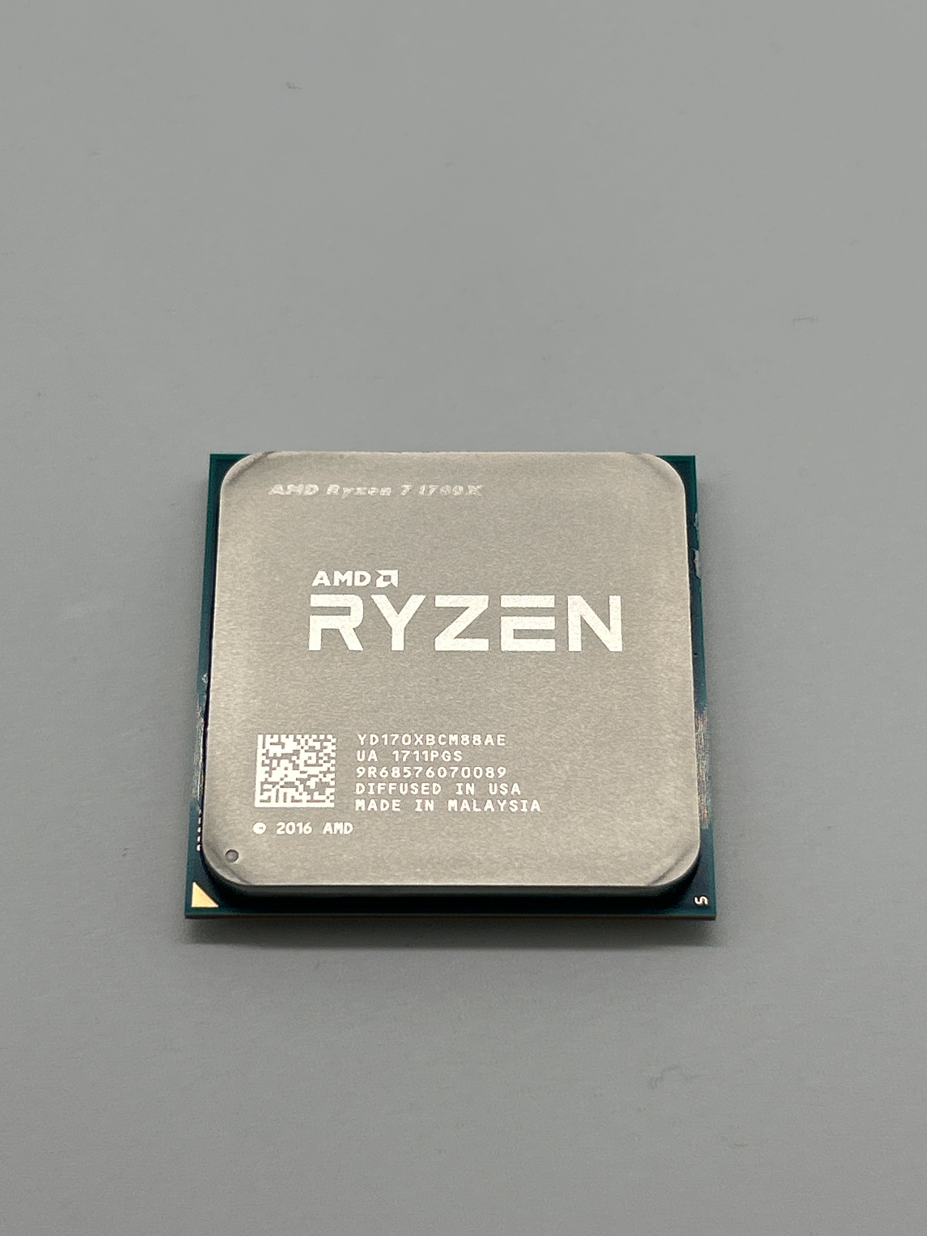 AMD Ryzen 7 1700X 3.4GHz Eight Core Processor Silver - Used