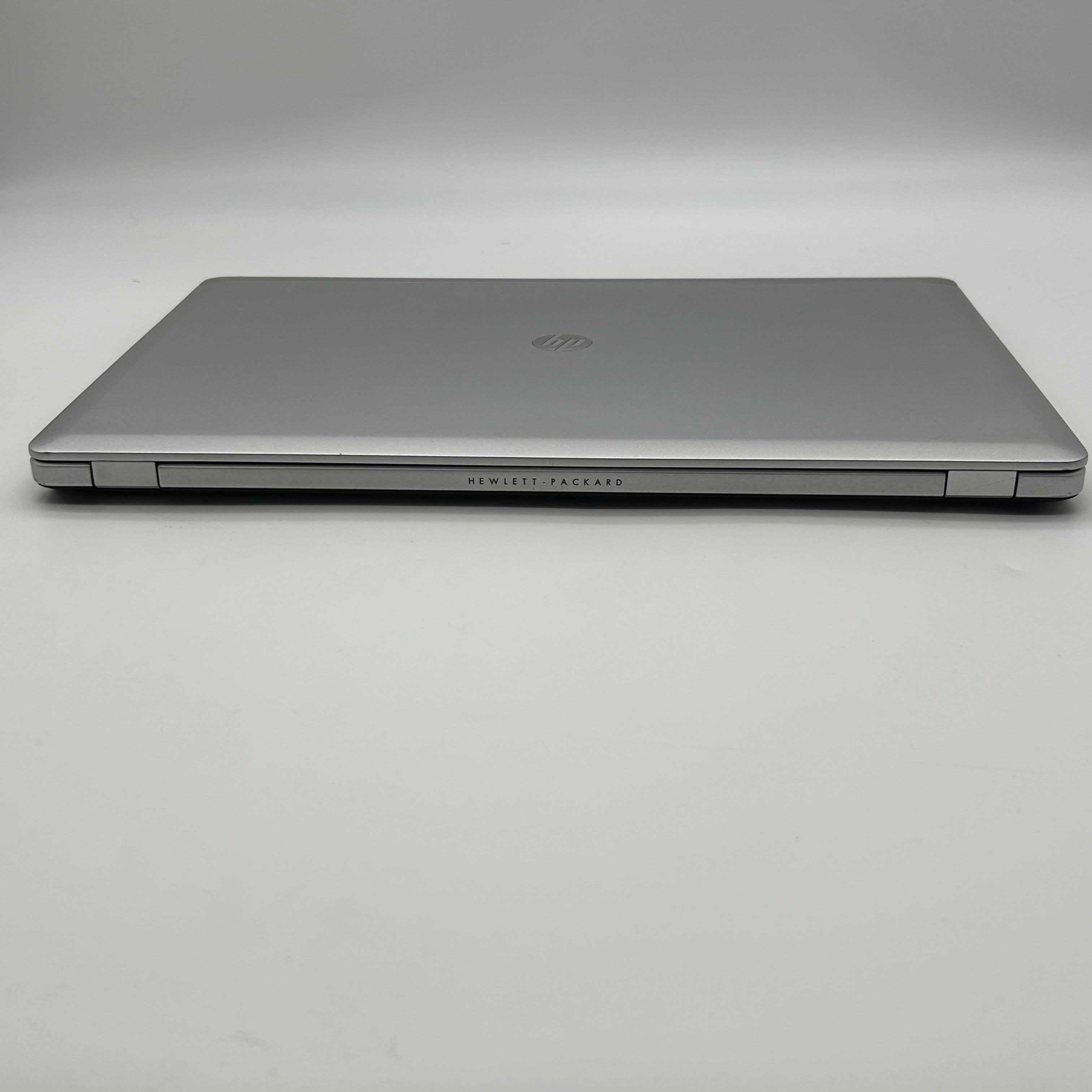 HP EliteBook Folio 9480m 14" |Core i7 2.1GHz |8GB RAM |256GB| Silver w/ Charger