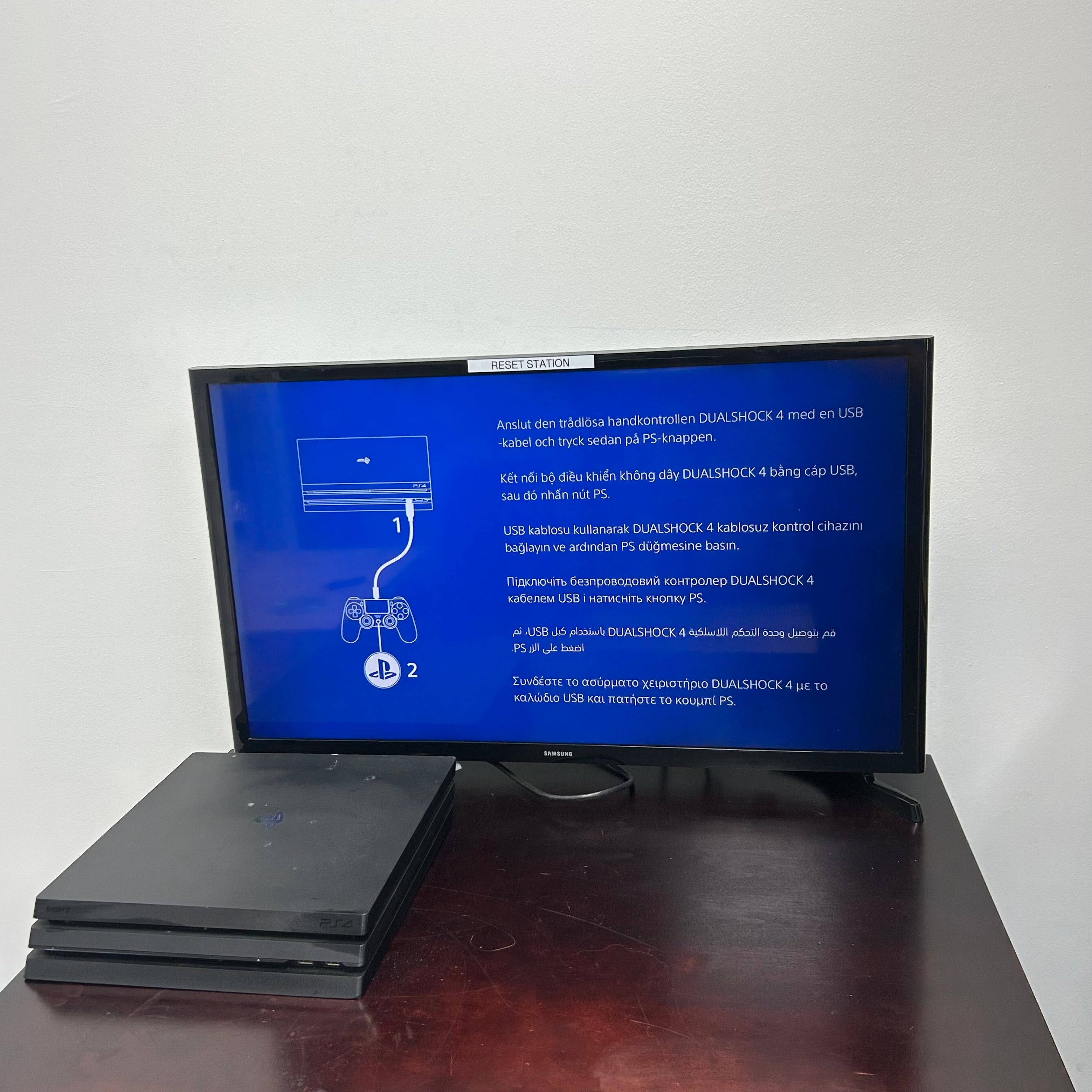 Sony PlayStation 4 Pro console 1TB bundle w/3 games & 2 controllers - Functional