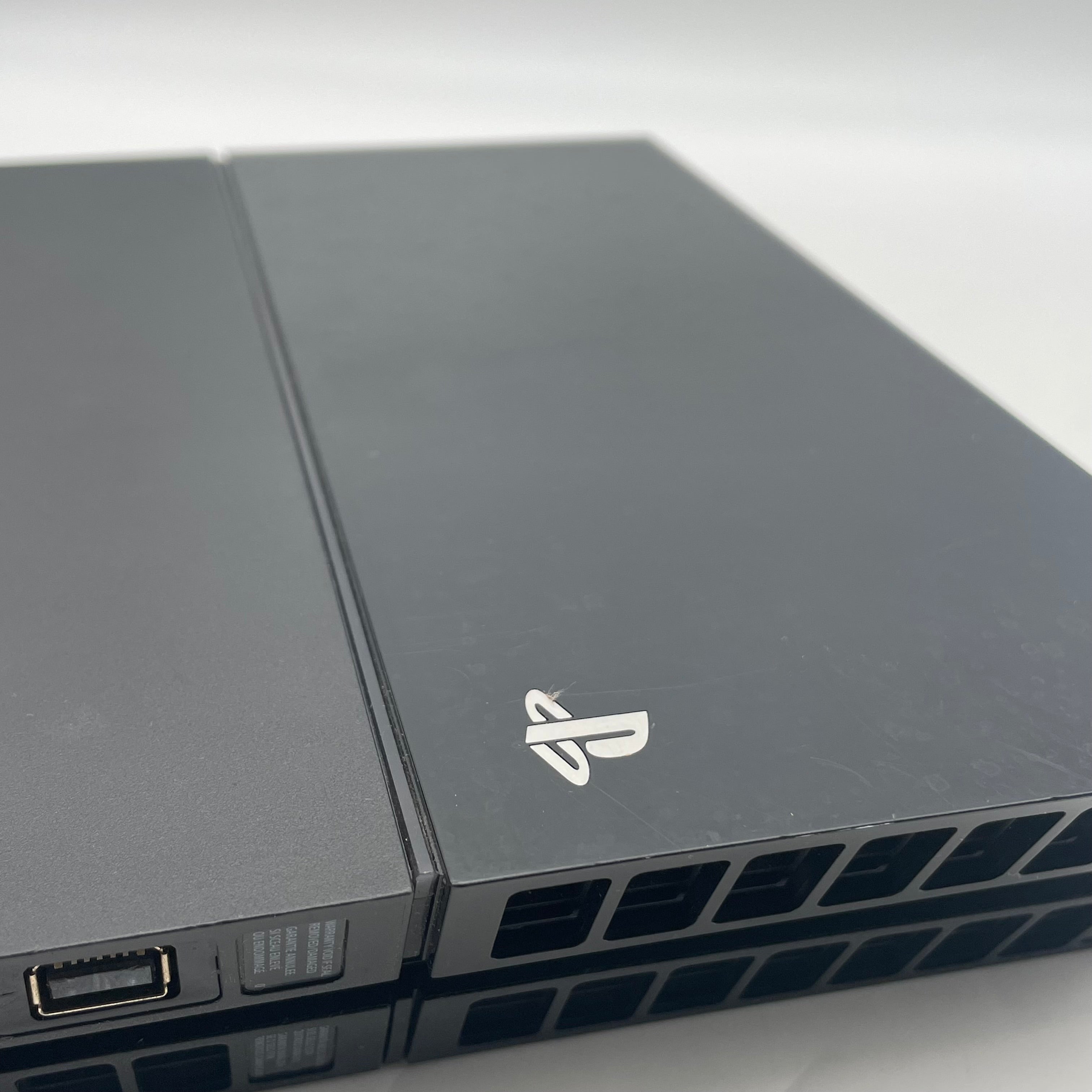Sony PlayStation 4 CUH-1115A 500GB- Console Only