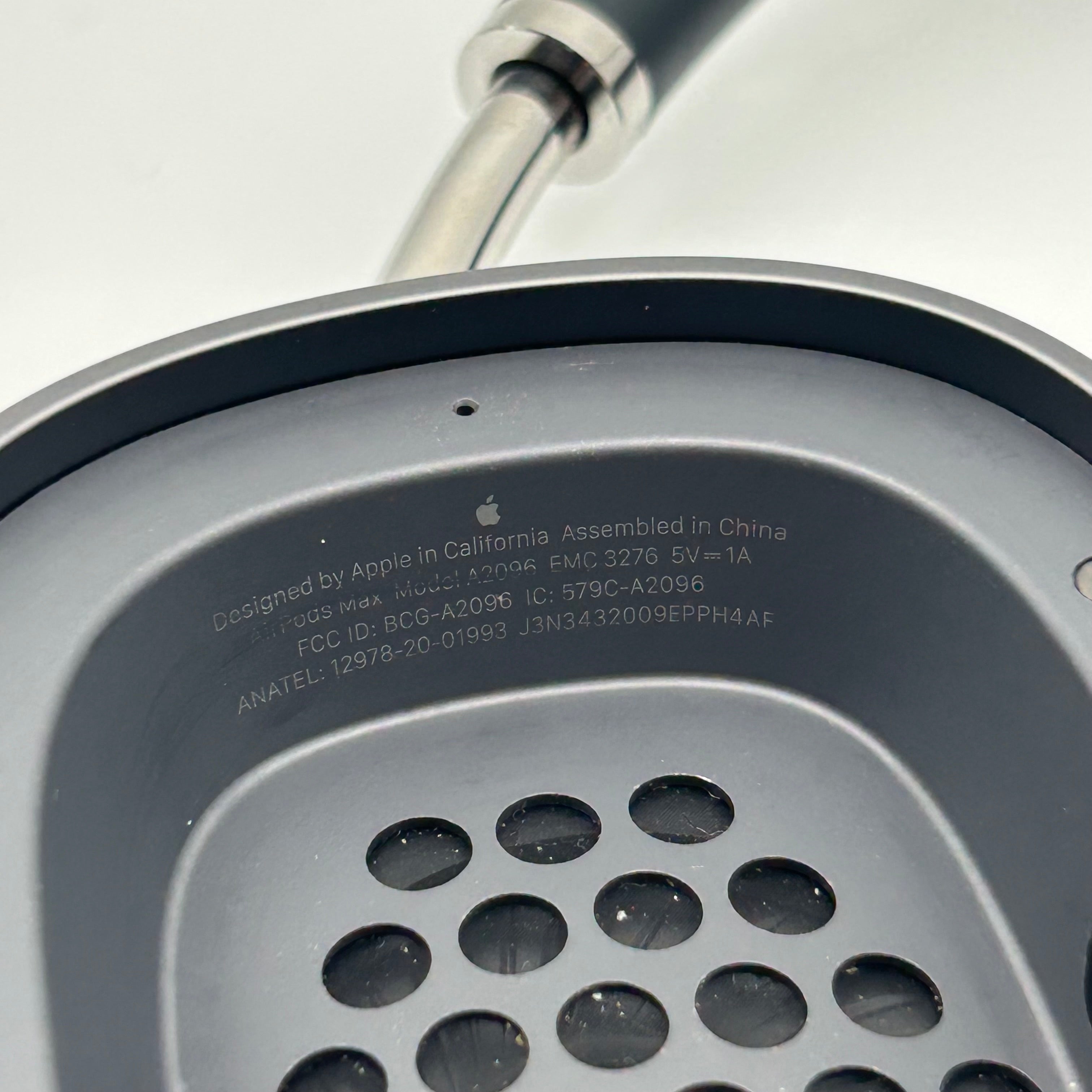 Apple AirPods Max A2096 Black Wireless Headphones (For Parts Only)
