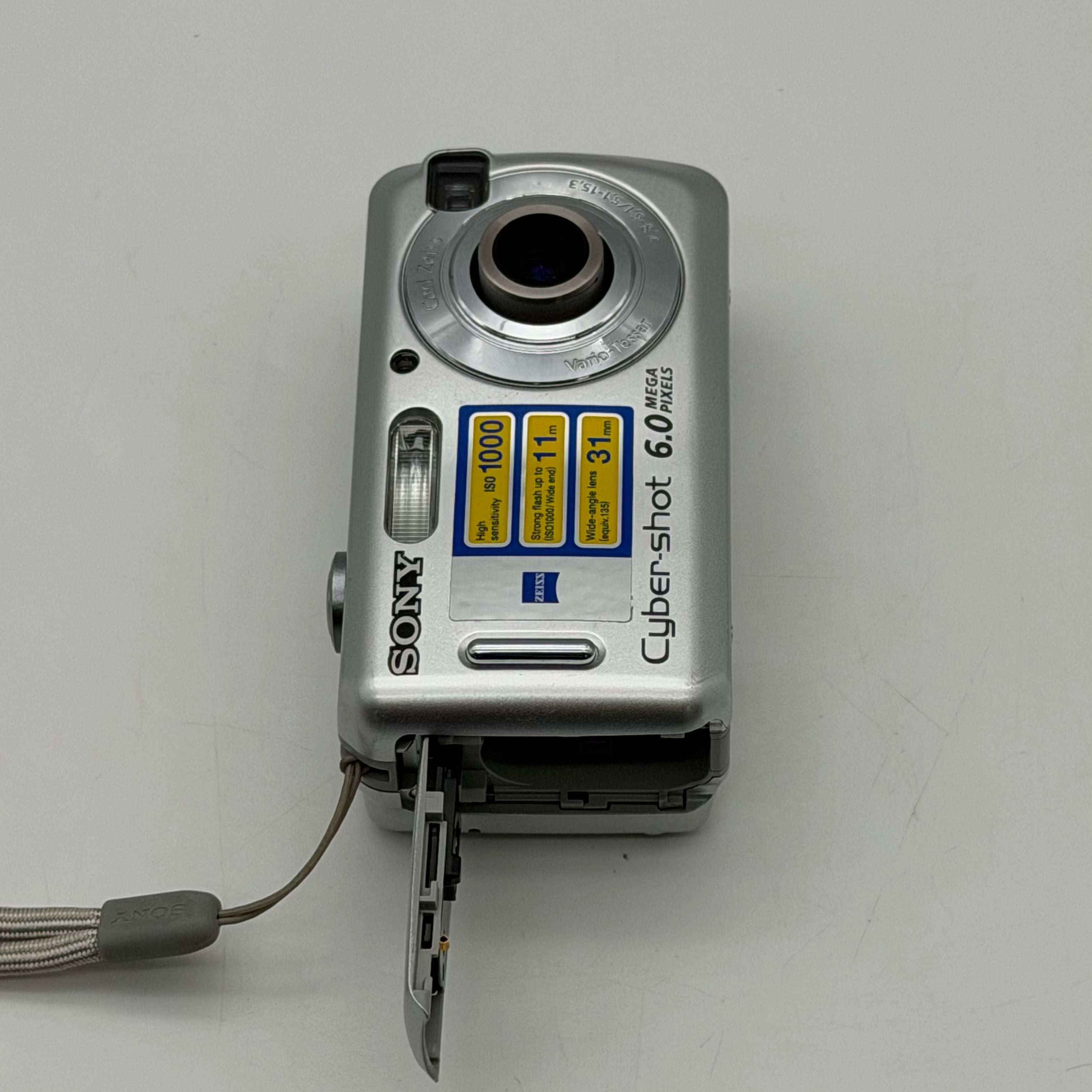 Sony Digital Camera Cybershot DSC-S600 6.0MP Silver - Tested