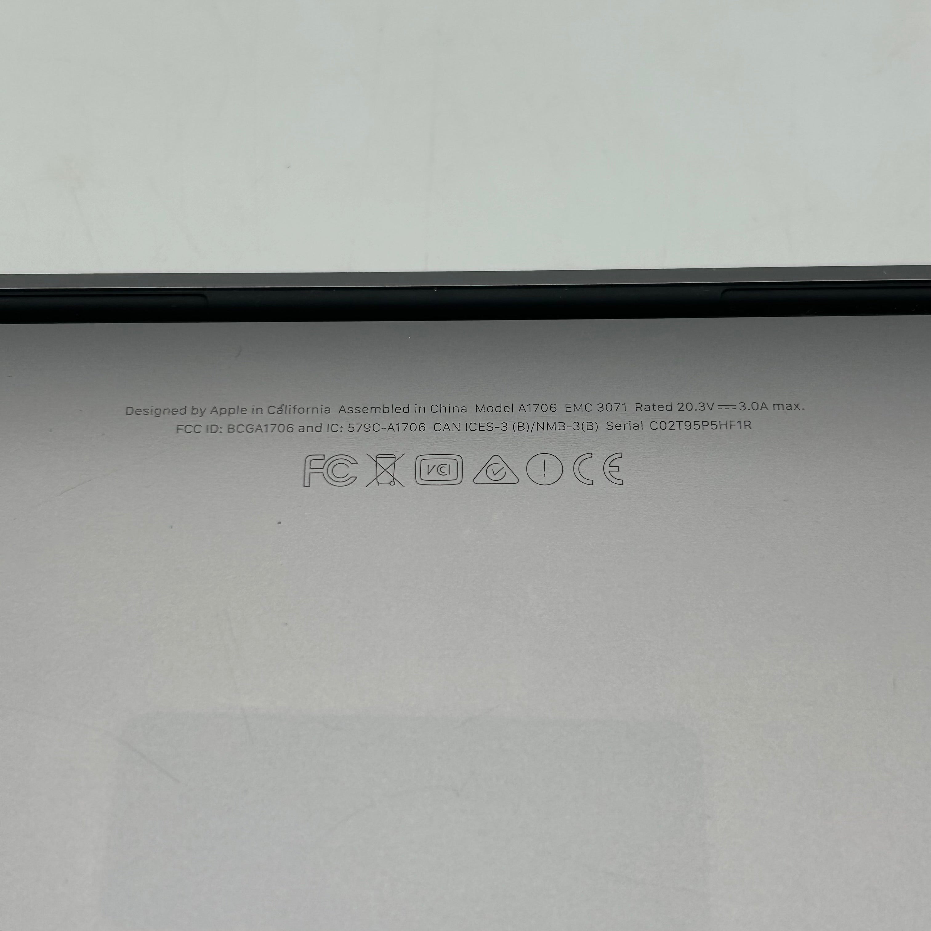 Apple MacBook Pro 13-inch A1706 - FOR PARTS/NOT WORKING