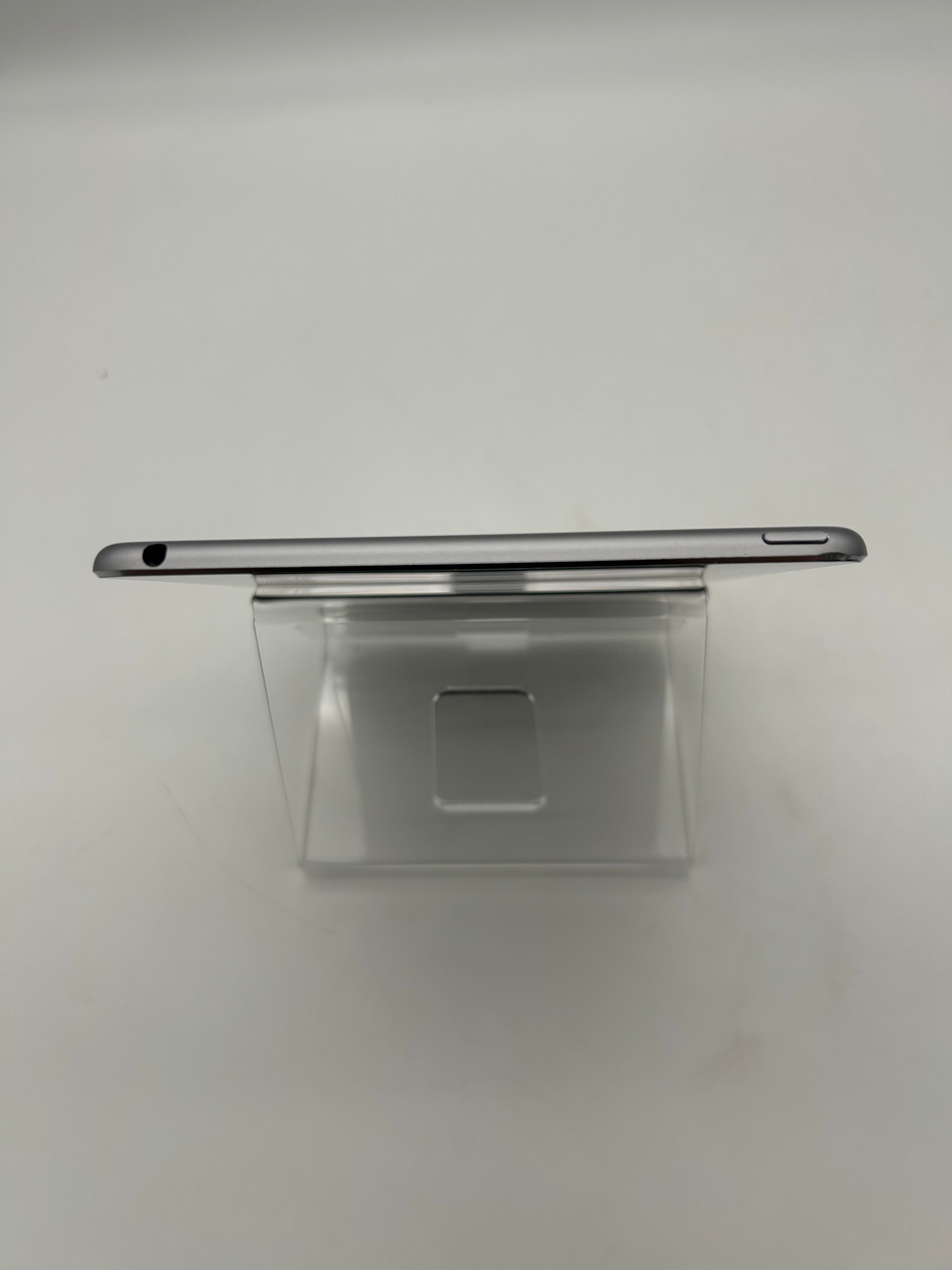 Apple iPad Mini 4th Gen A1538 32GB WiFi Unlocked Silver Used C