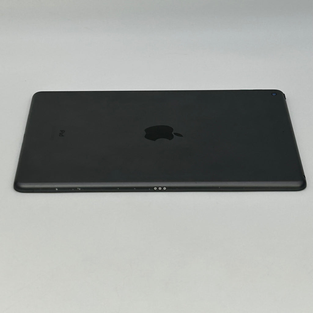 Apple iPad 8th Gen 32GB Silver Wi-Fi 10.2 Tablet A2270