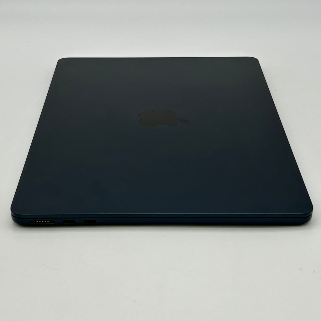2022 Apple MacBook Air 13.6" M2 8C GPU 3.5GHz 16GB RAM 256GB SSD A2681