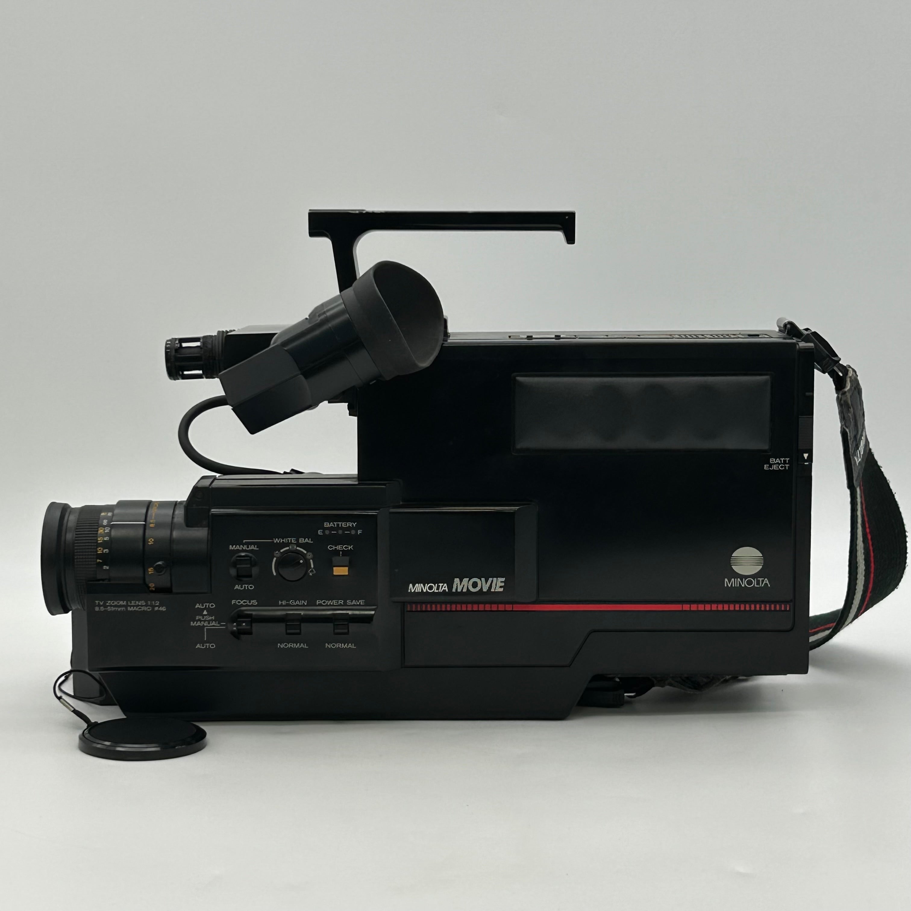 Vintage Minolta CR-1000S AF VHS Camcorder Movie Camera Bundle Charger Untested