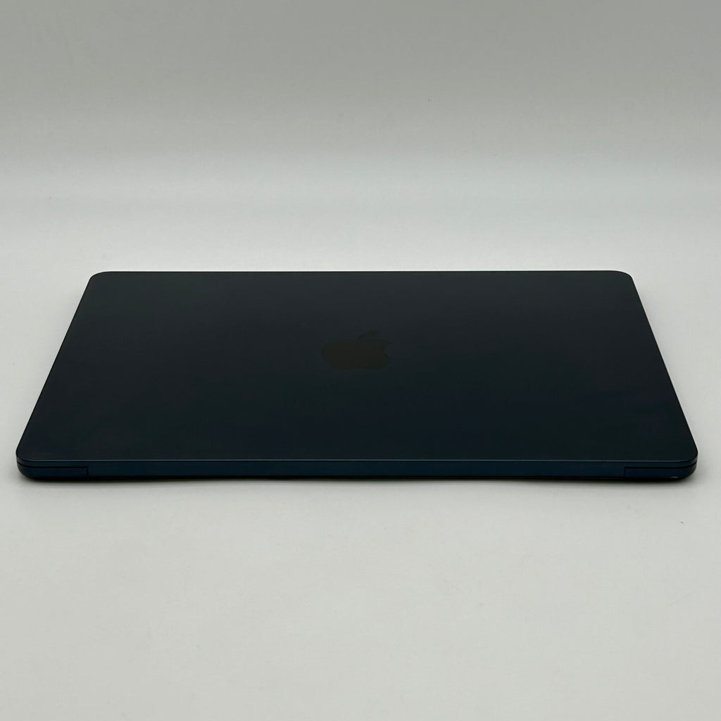 2022 Apple MacBook Air 13.6" M2 8C GPU 3.5GHz 16GB RAM 256GB SSD A2681