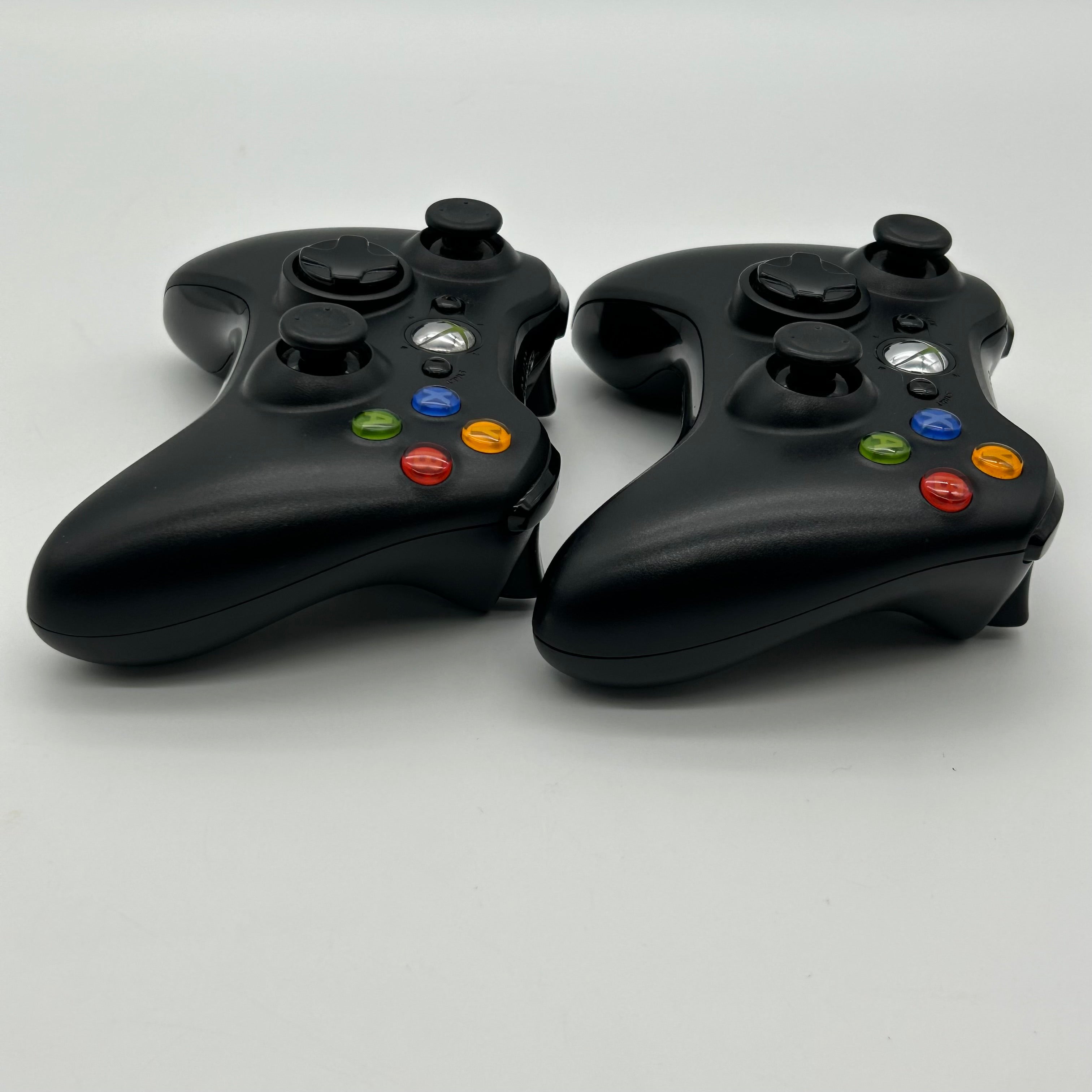 Xbox 360 S 250GB Model 1439 Black Console System Bundle 5 Games 2 Controllers