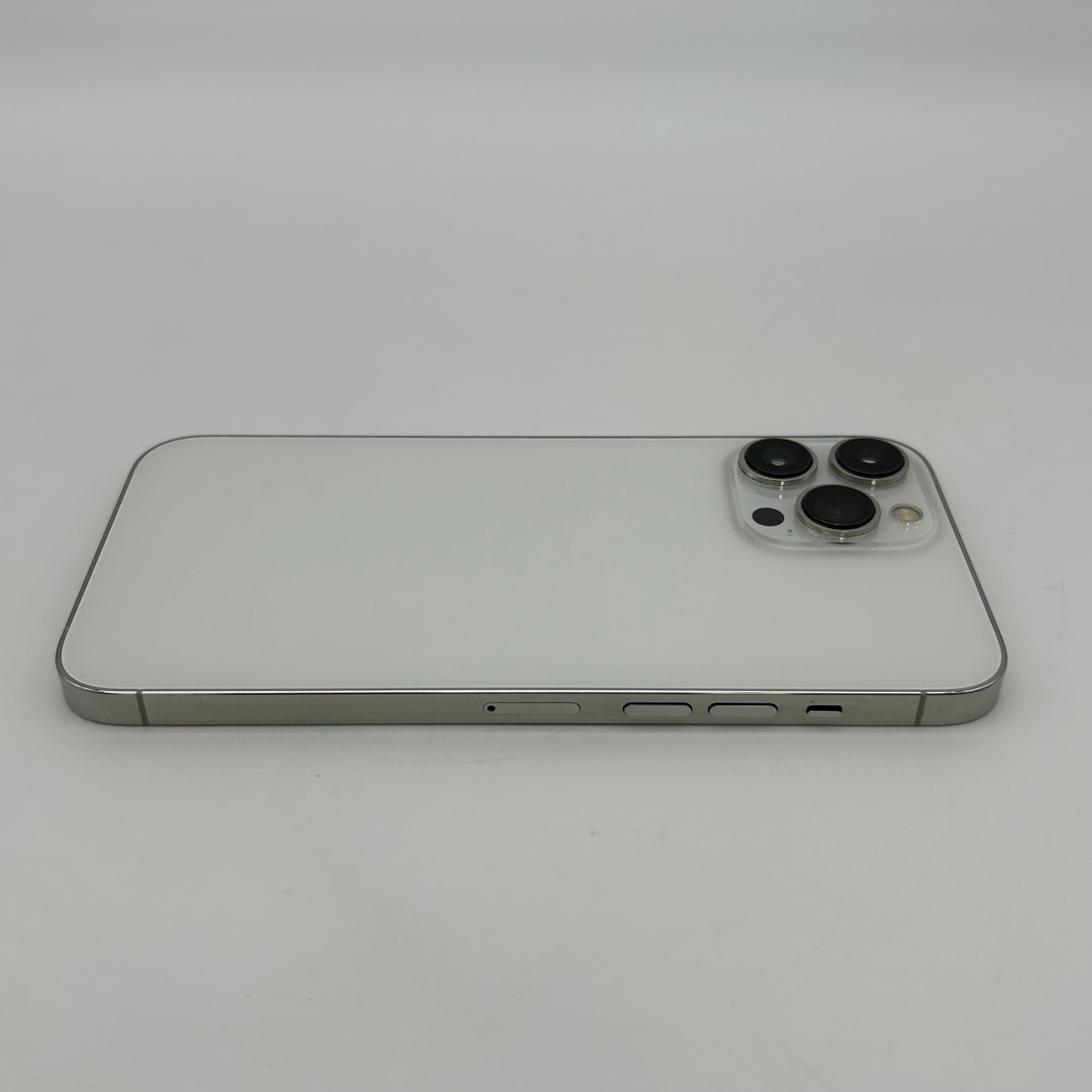AT&T Apple iPhone 13 Pro Max 1TB Silver  84% BH A2484 MLEY3LL/A iOS 18.7.7