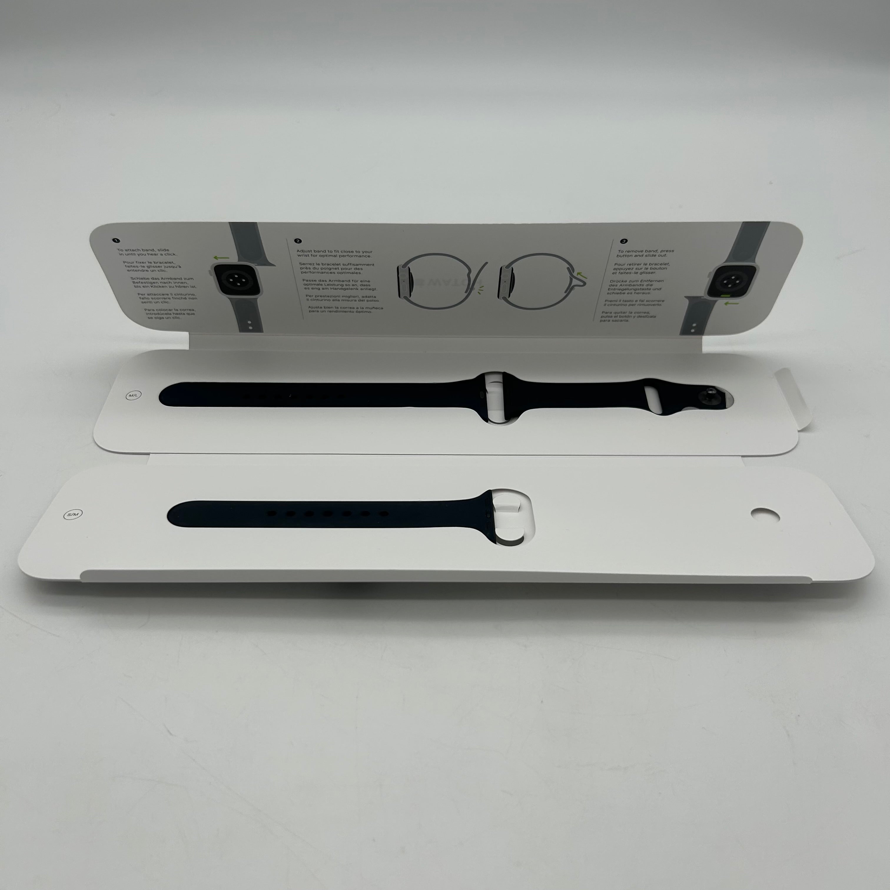 Apple Watch SE (2020) 1st Gen 44mm A2354 (GPS + Cellular) Black & Cable Charger - Open Box