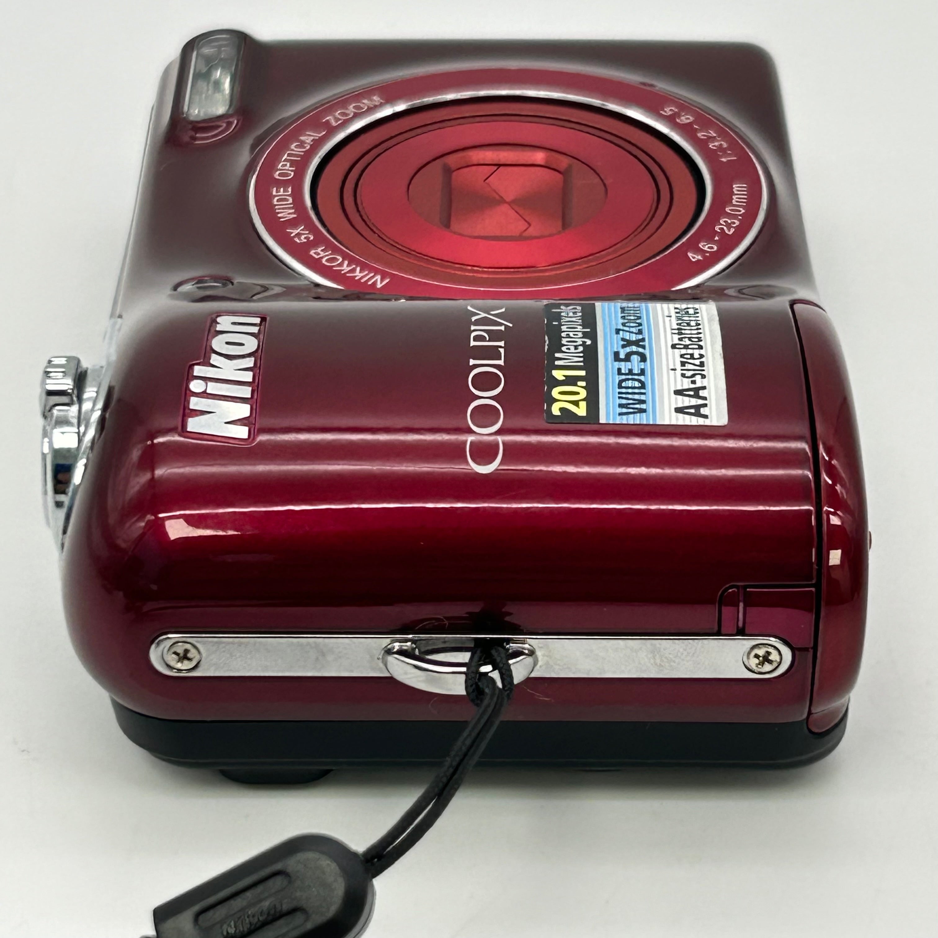 Nikon COOLPIX L32 20.1MP Digital Camera - Red - Case & 1GB SD - TESTED