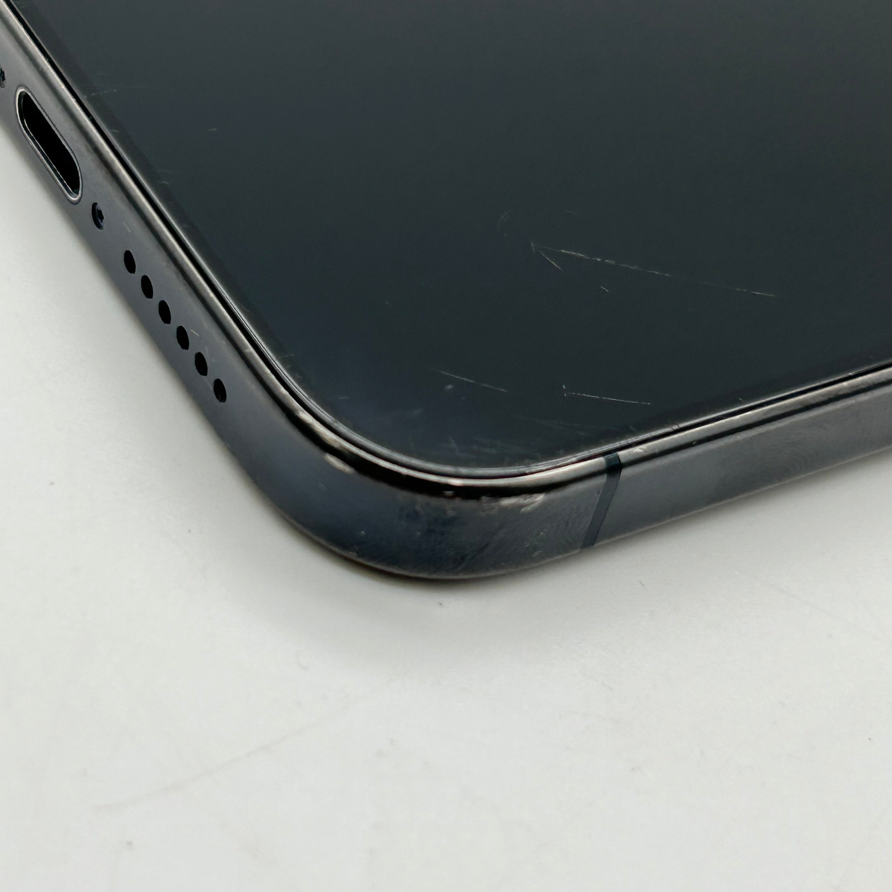 Unlocked Apple iPhone 15 Pro Max - 1TB Blue Titanium - Crack Back - 86% Batt